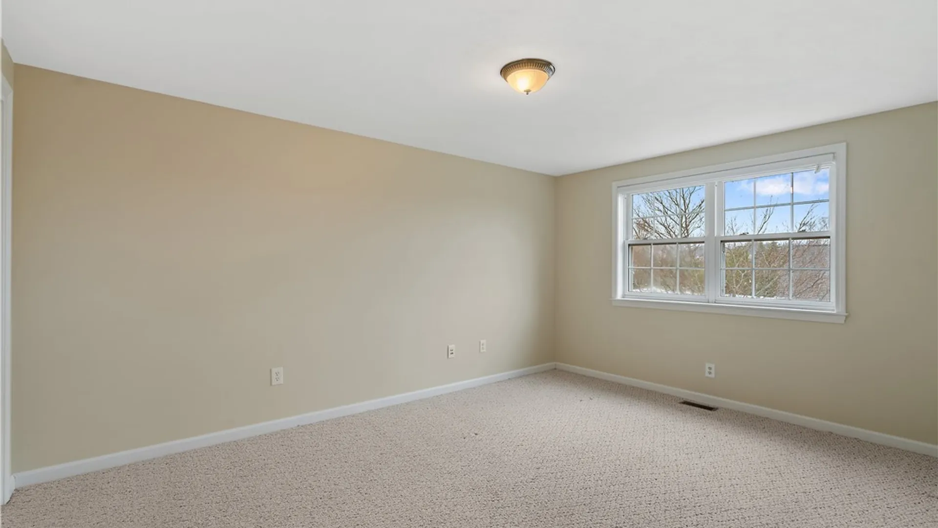 Property at 7541 Plum Hollow Circle, Clay, NY 13090 30