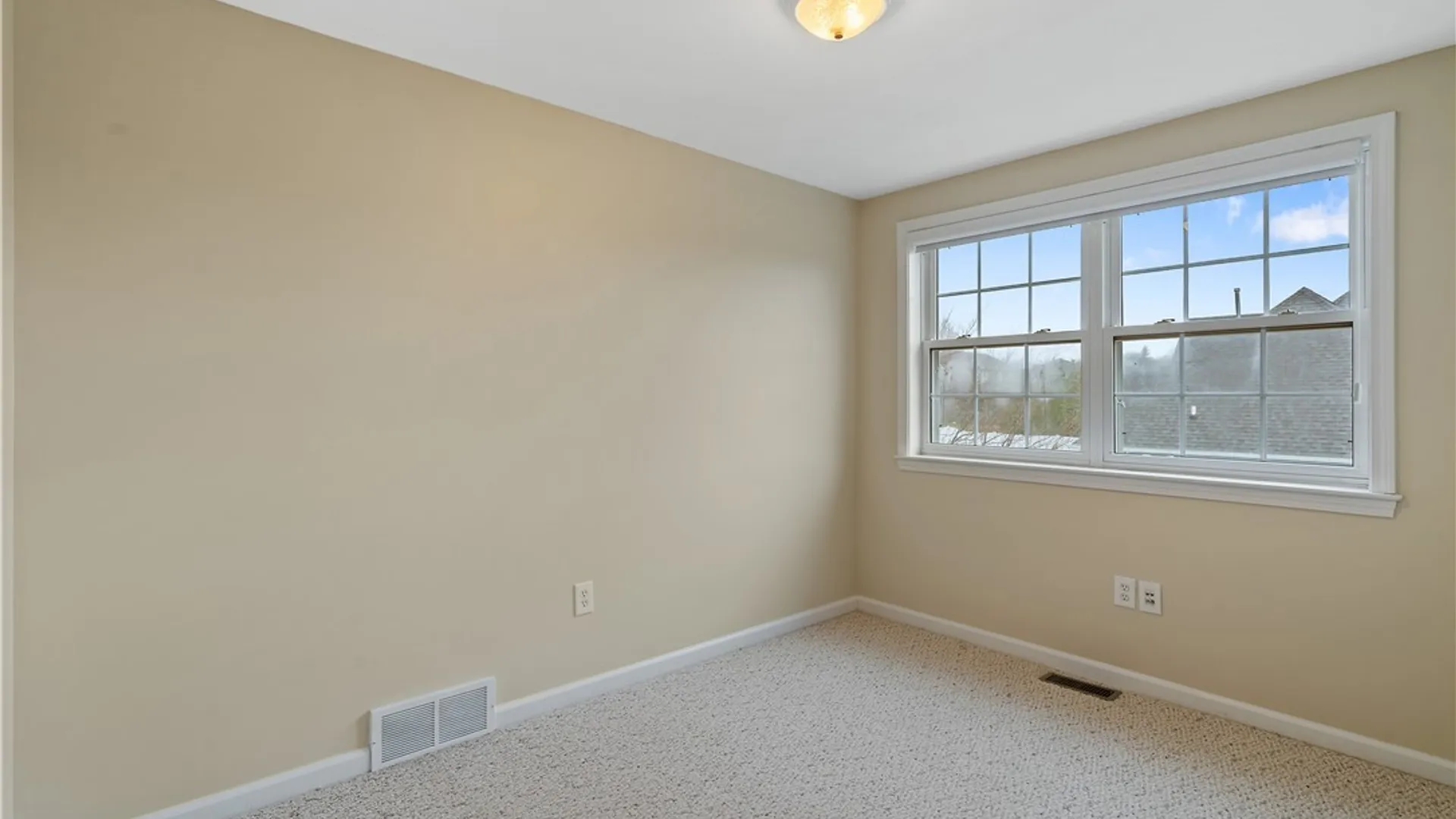 Property at 7541 Plum Hollow Circle, Clay, NY 13090 33