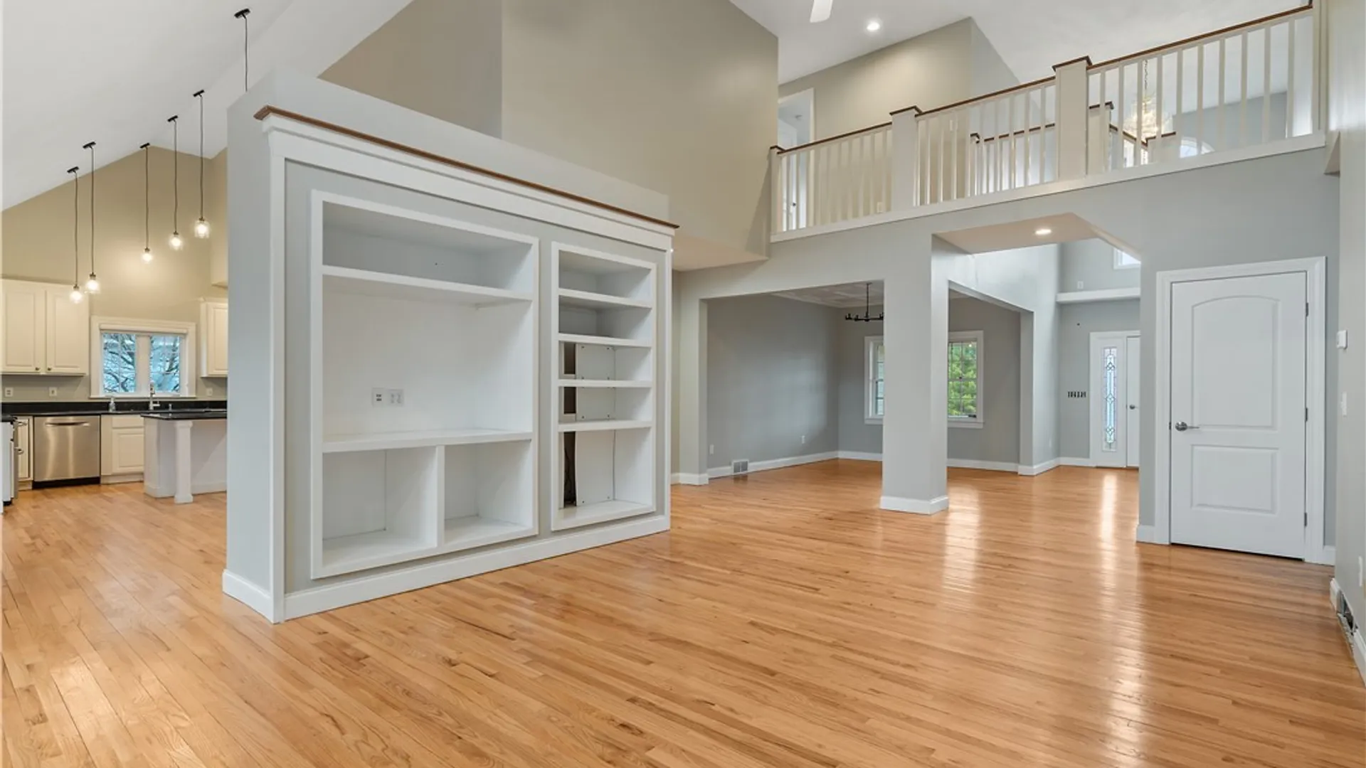 Property at 7541 Plum Hollow Circle, Clay, NY 13090 6