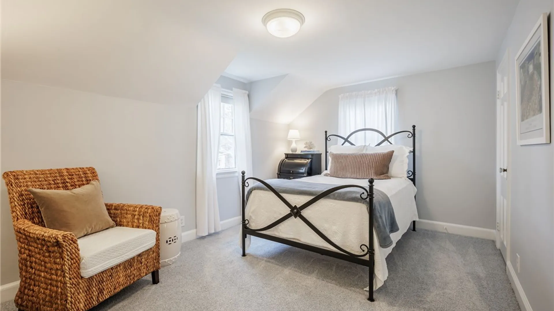 Property at 143 Commodore Pkwy, Brighton, NY 14625 29