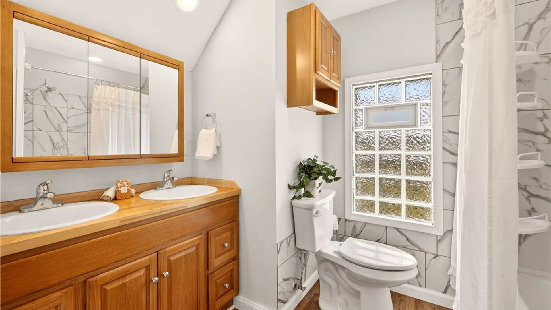 Property at 421 Kimberly Drive, Brighton, NY 14610 23