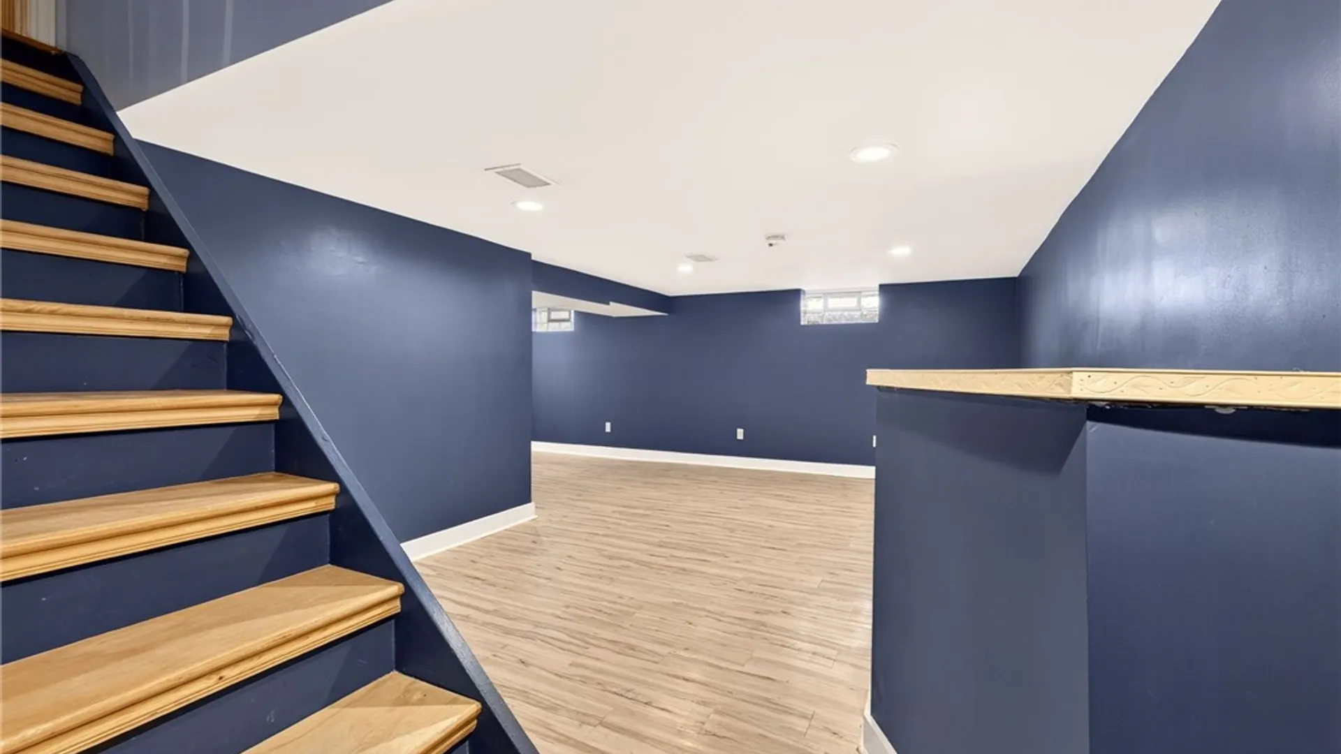 Property at 421 Kimberly Drive, Brighton, NY 14610 27