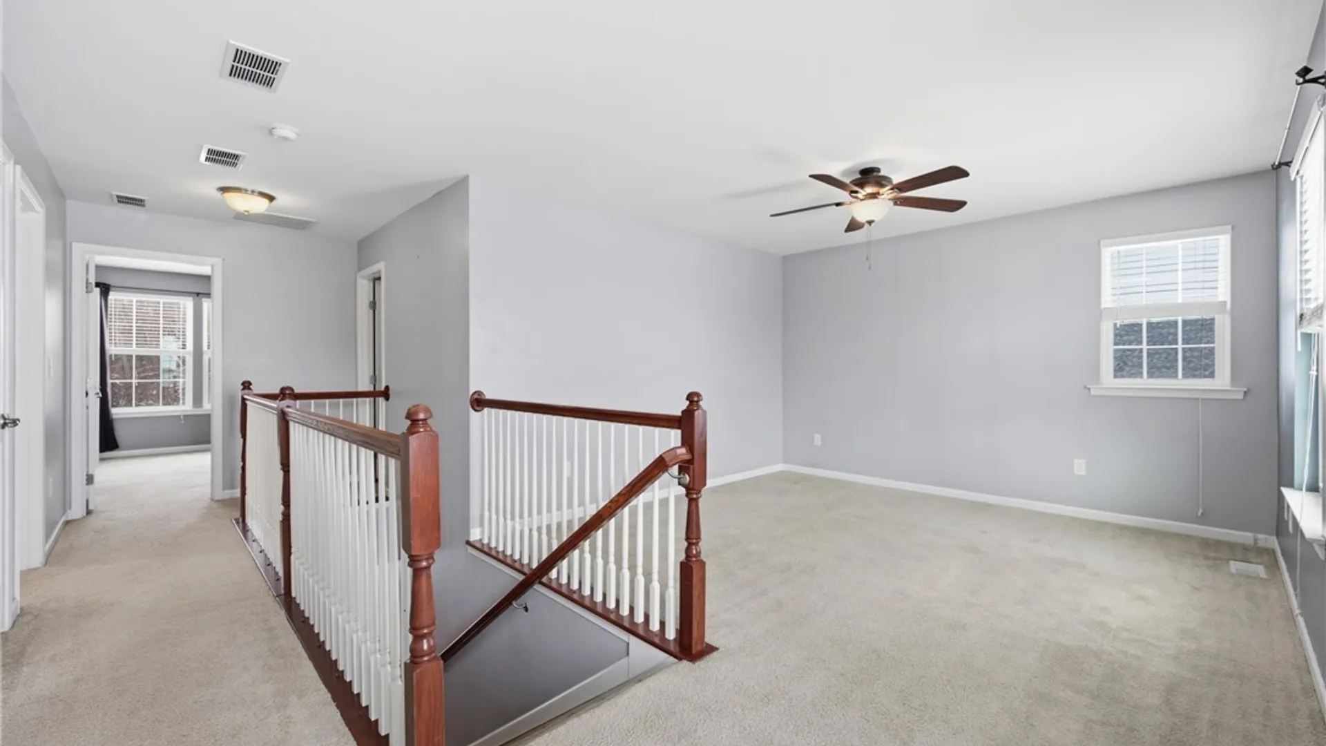 Property at 1 Skylark Lane, Wheatfield, NY 14304 20