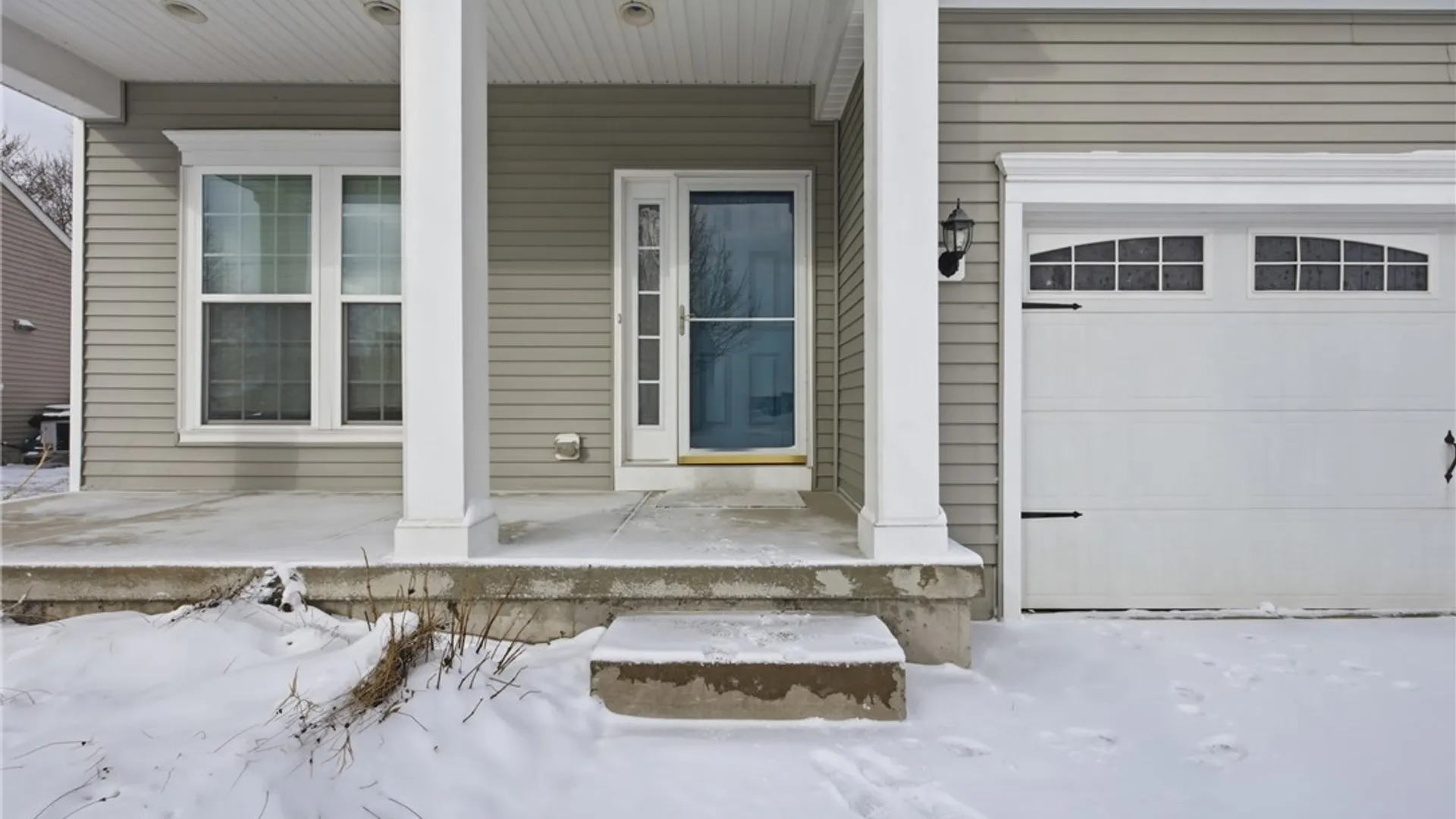 Property at 1 Skylark Lane, Wheatfield, NY 14304 3