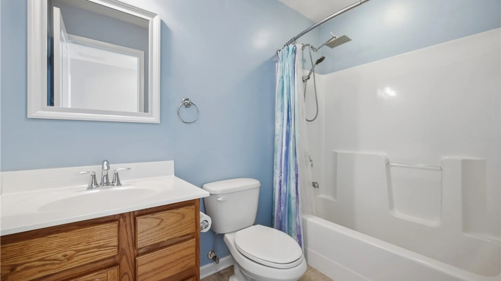 Property at 1 Skylark Lane, Wheatfield, NY 14304 31