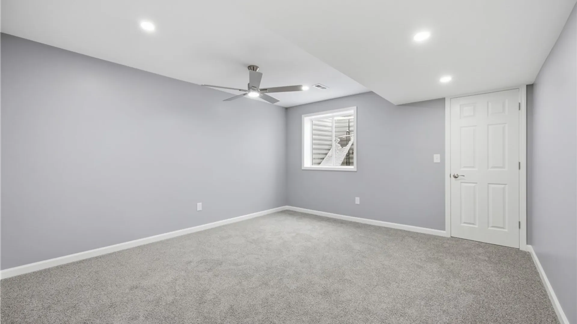 Property at 1 Skylark Lane, Wheatfield, NY 14304 34