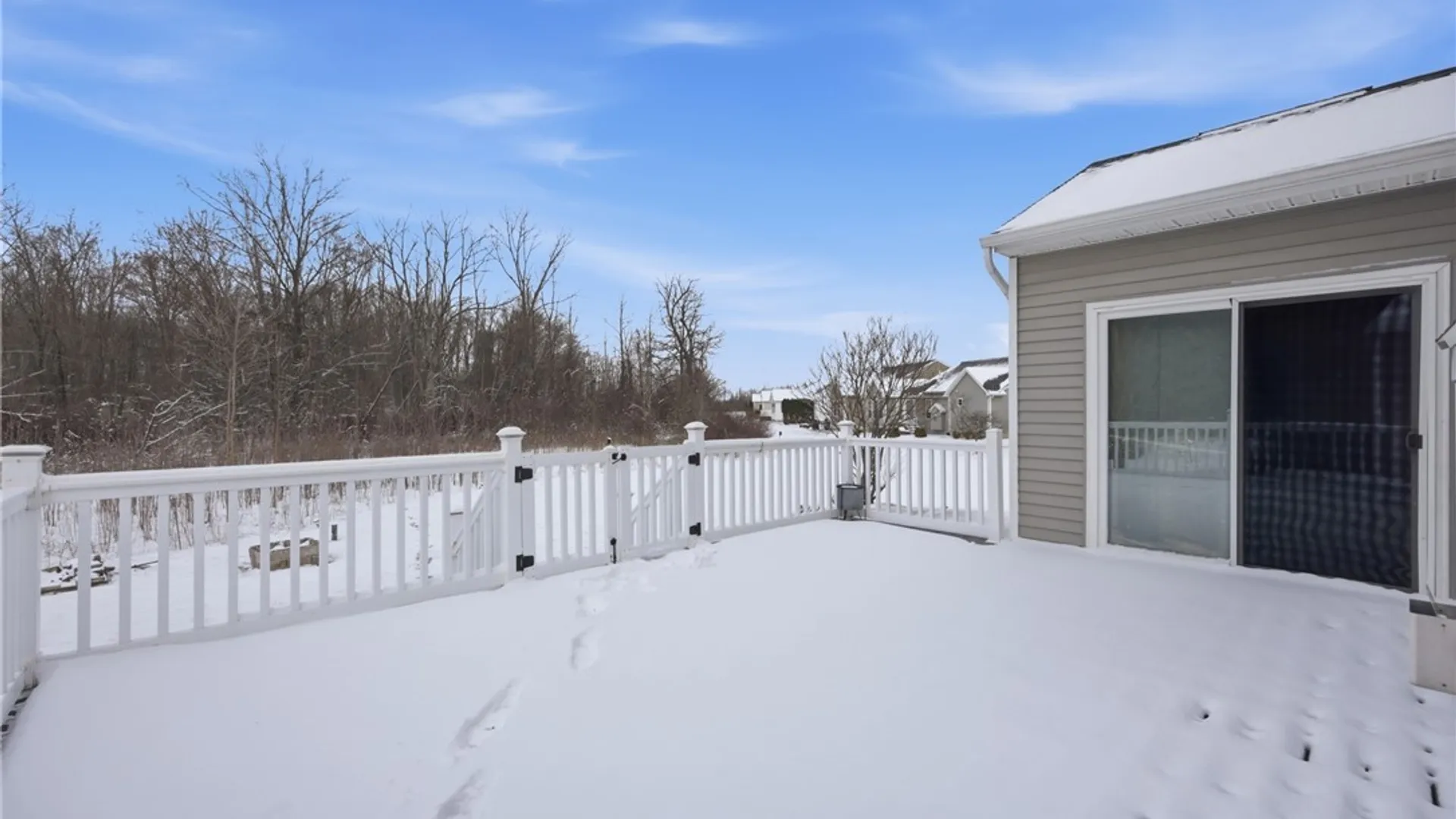 Property at 1 Skylark Lane, Wheatfield, NY 14304 38