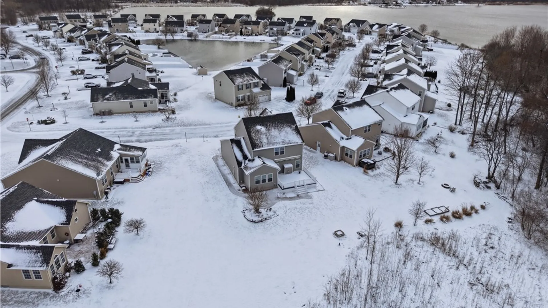 Property at 1 Skylark Lane, Wheatfield, NY 14304 40