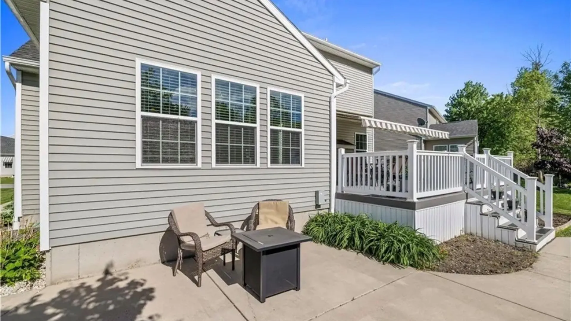 Property at 1 Skylark Lane, Wheatfield, NY 14304 45