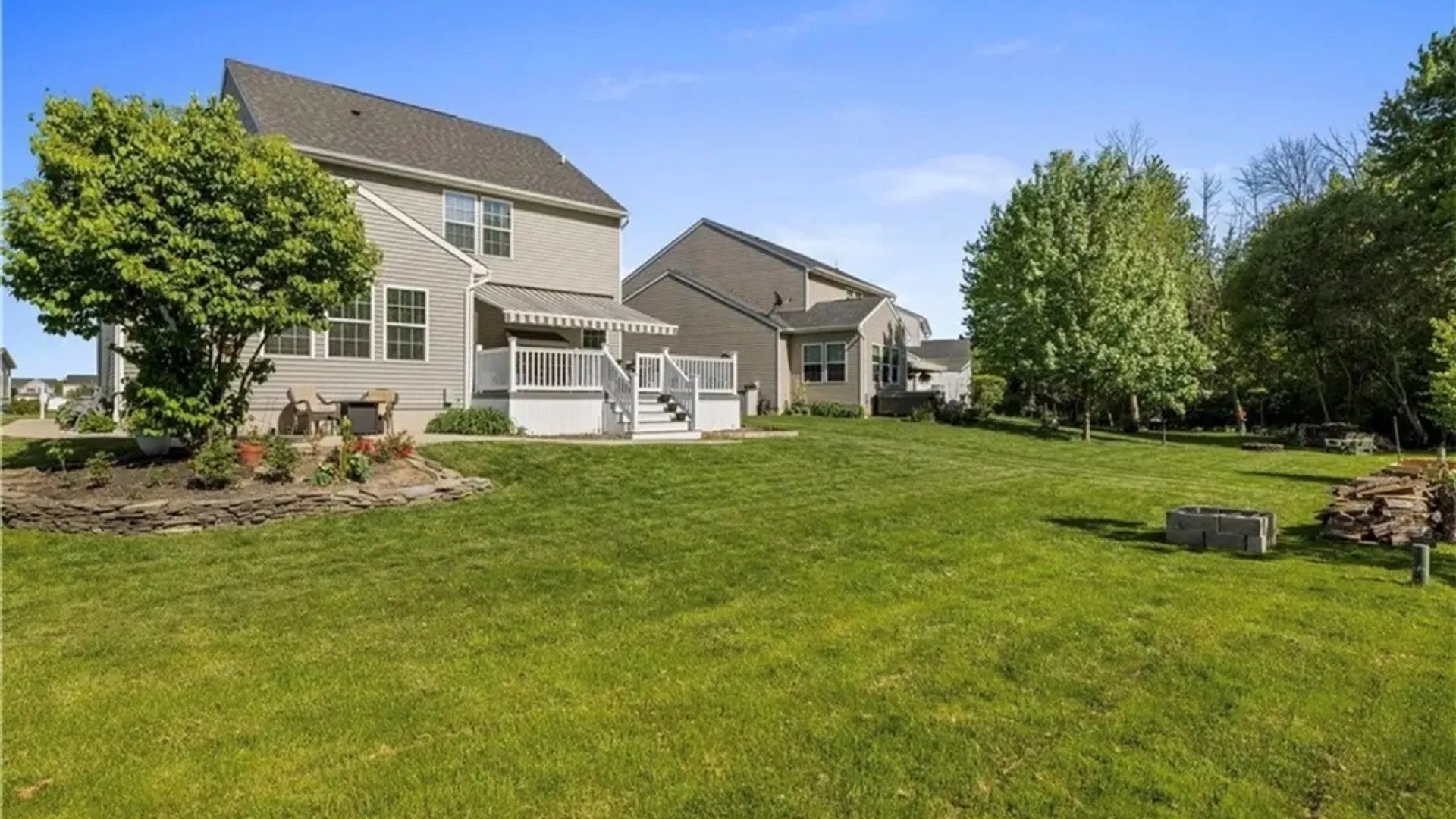 Property at 1 Skylark Lane, Wheatfield, NY 14304 46