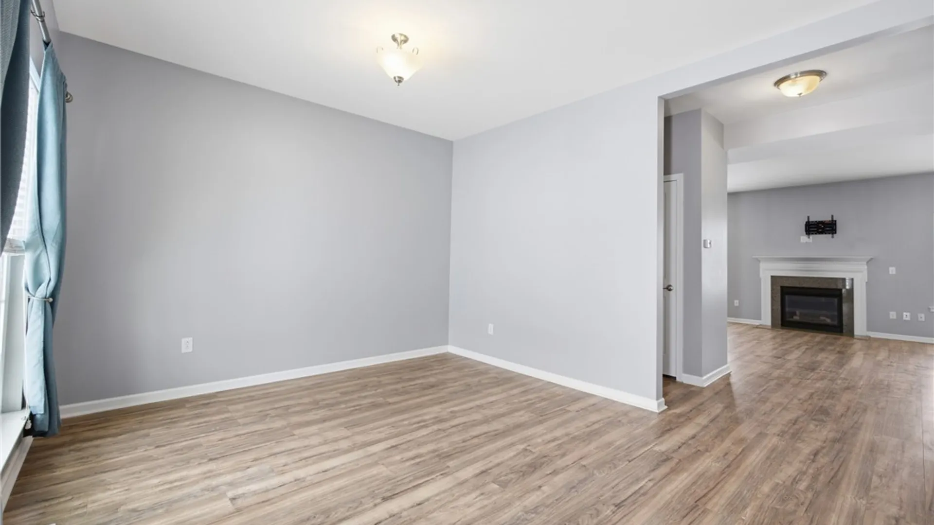 Property at 1 Skylark Lane, Wheatfield, NY 14304 5