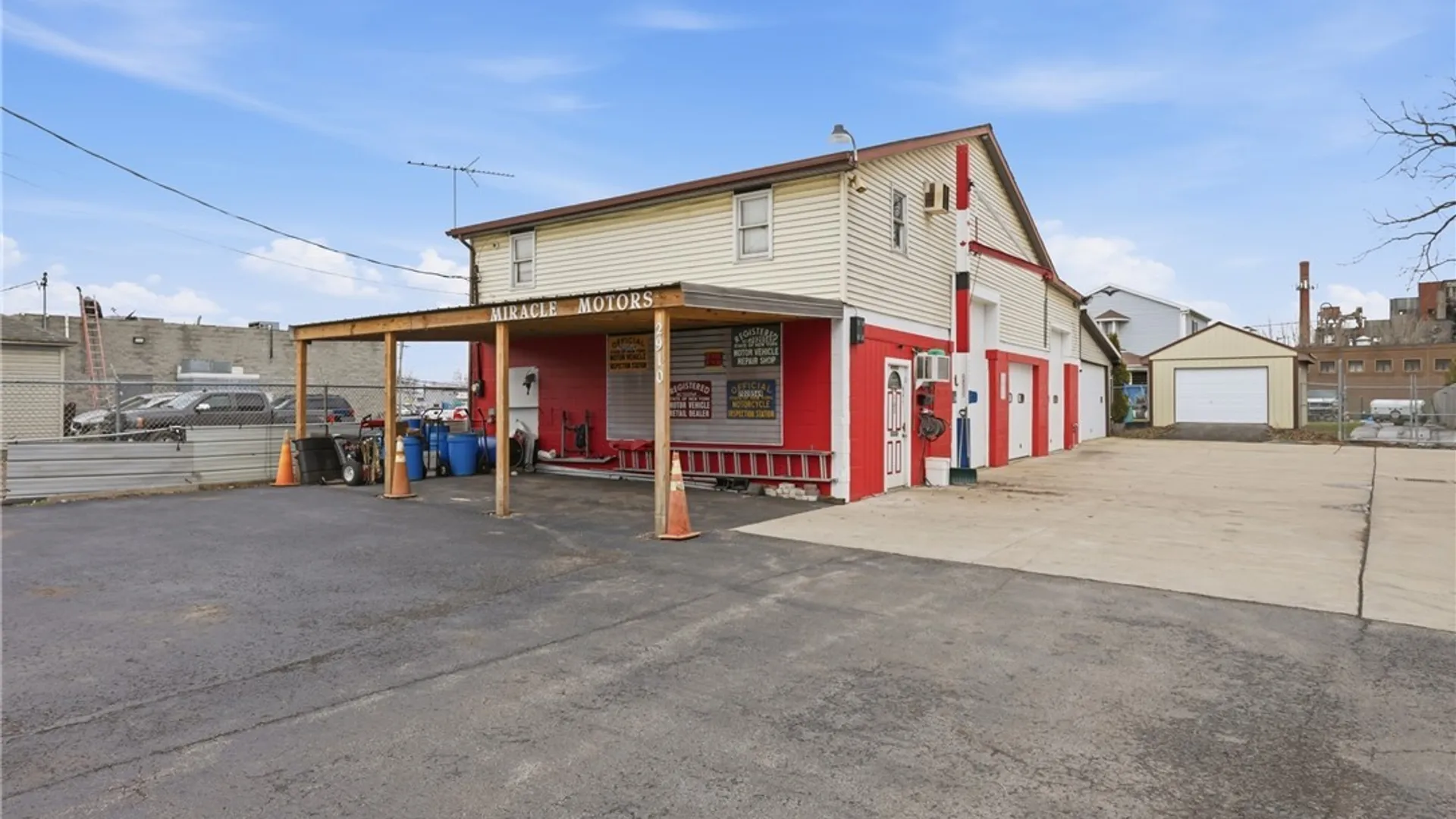 Property at 2910 Louisiana Avenue, Niagara, NY 14305 3