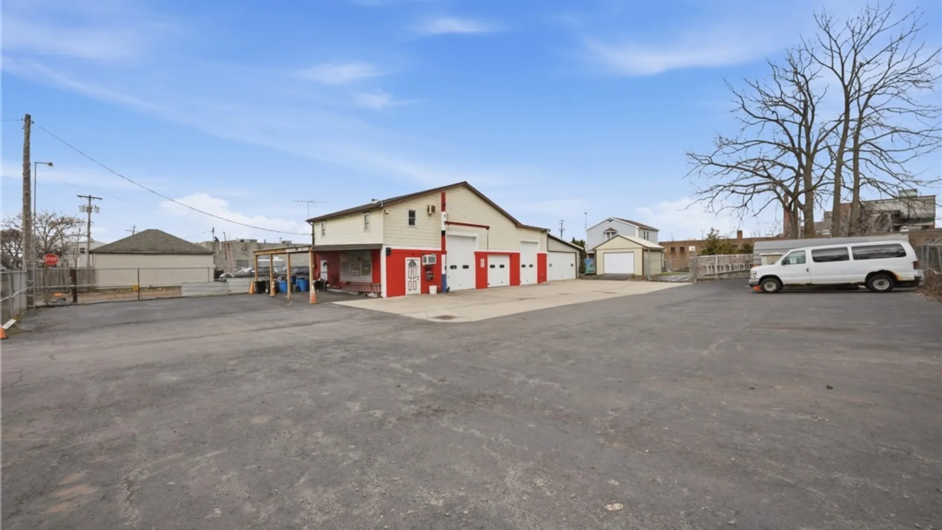 Property at 2910 Louisiana Avenue, Niagara, NY 14305 4