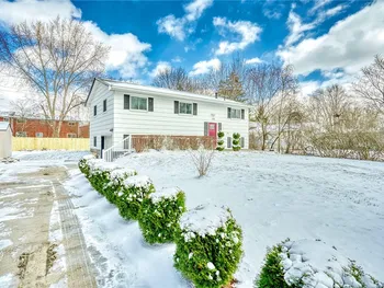 Property at 195 Kenwick Drive, Henrietta, NY 14623