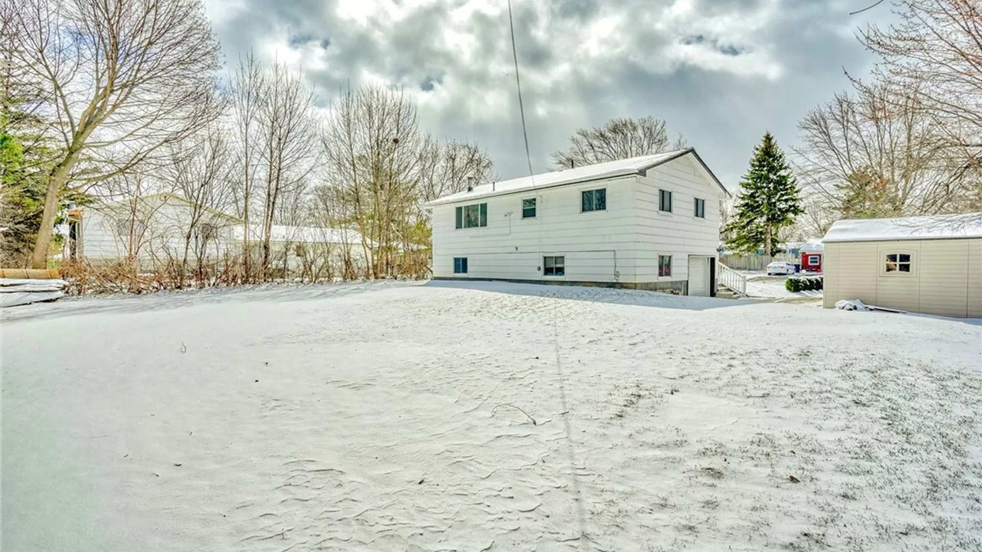 Property at 195 Kenwick Drive, Henrietta, NY 14623 37