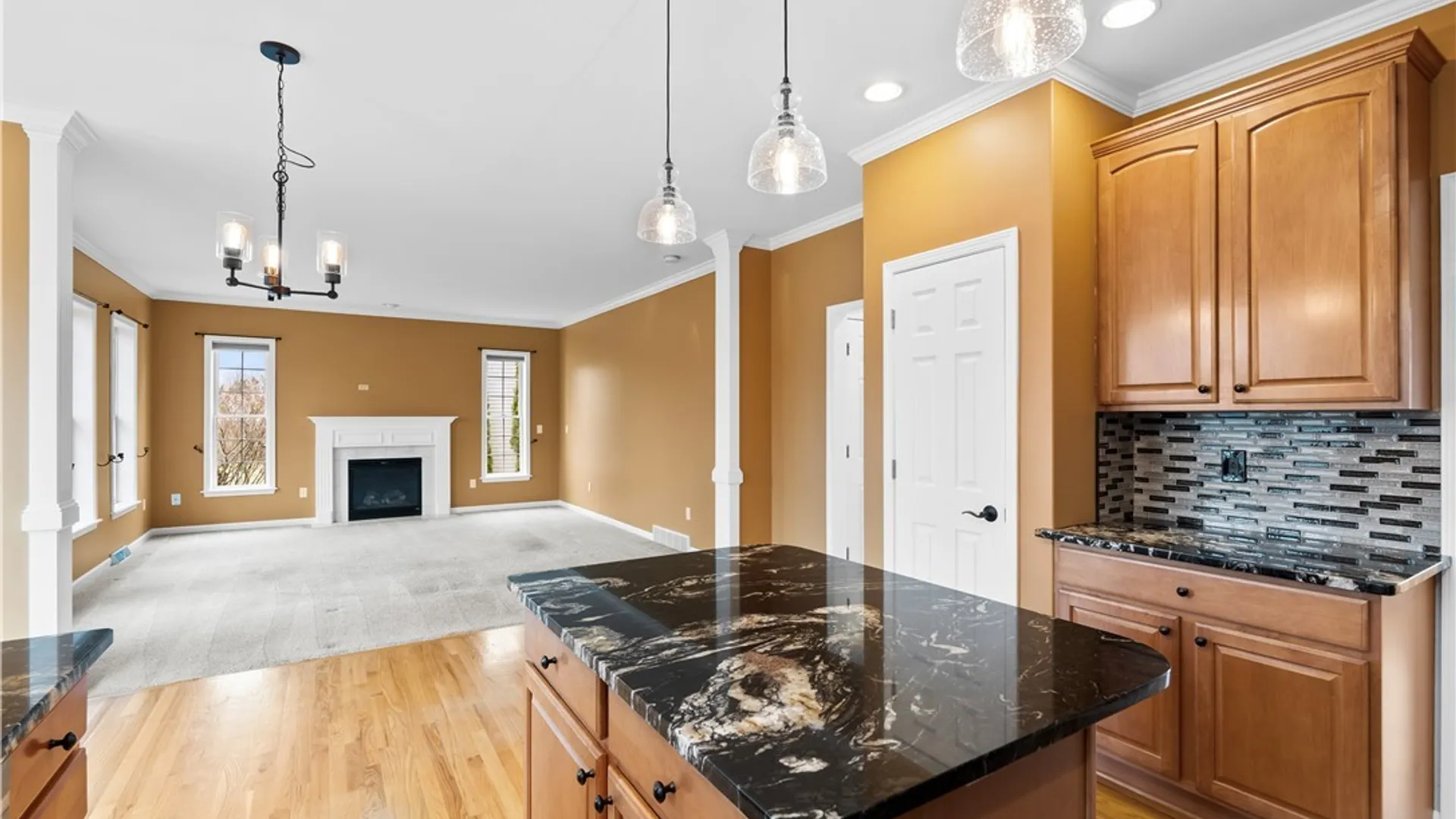 Property at 8735 Alizarin Avenue, Cicero, NY 13039 10