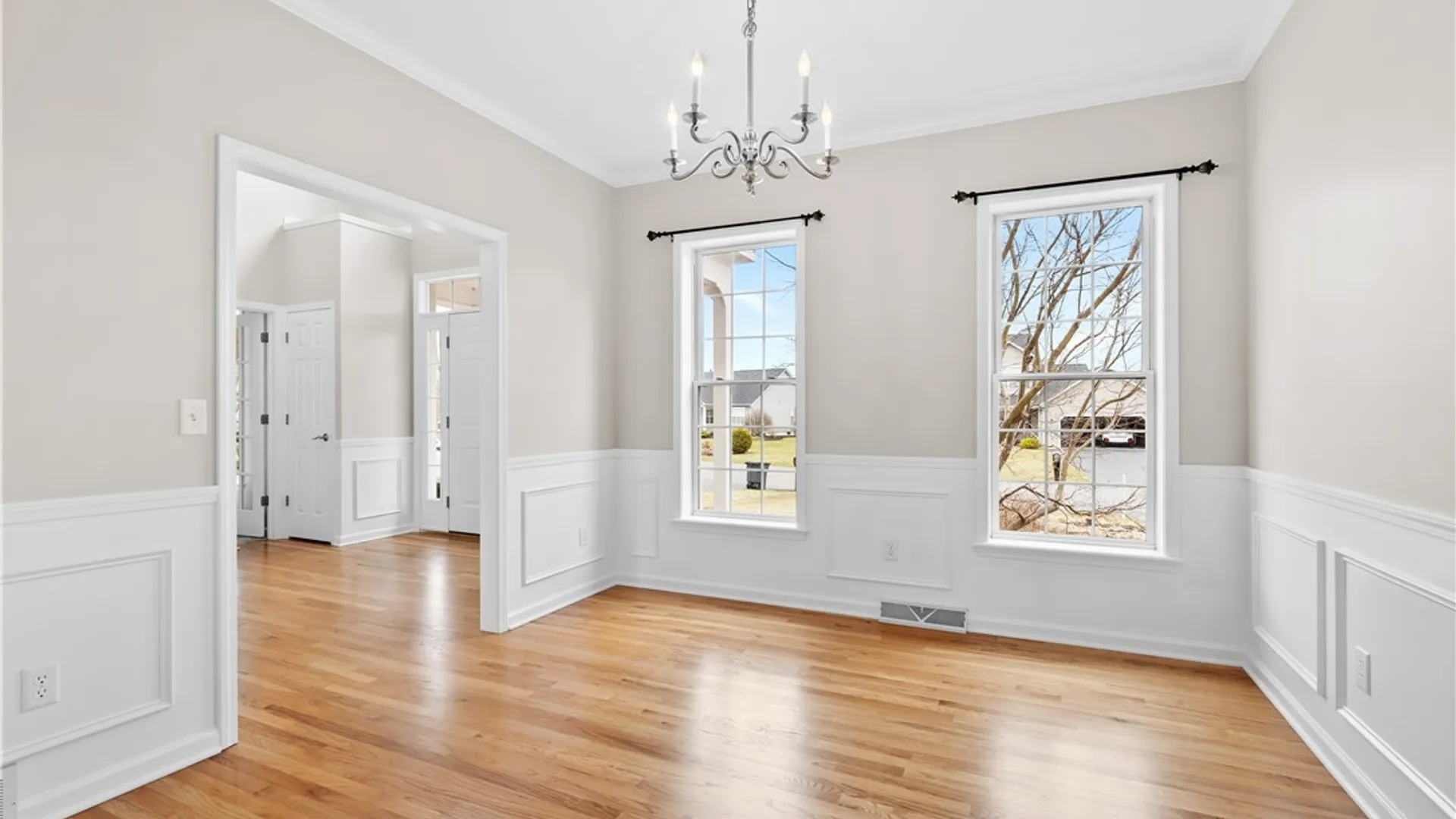 Property at 8735 Alizarin Avenue, Cicero, NY 13039 17