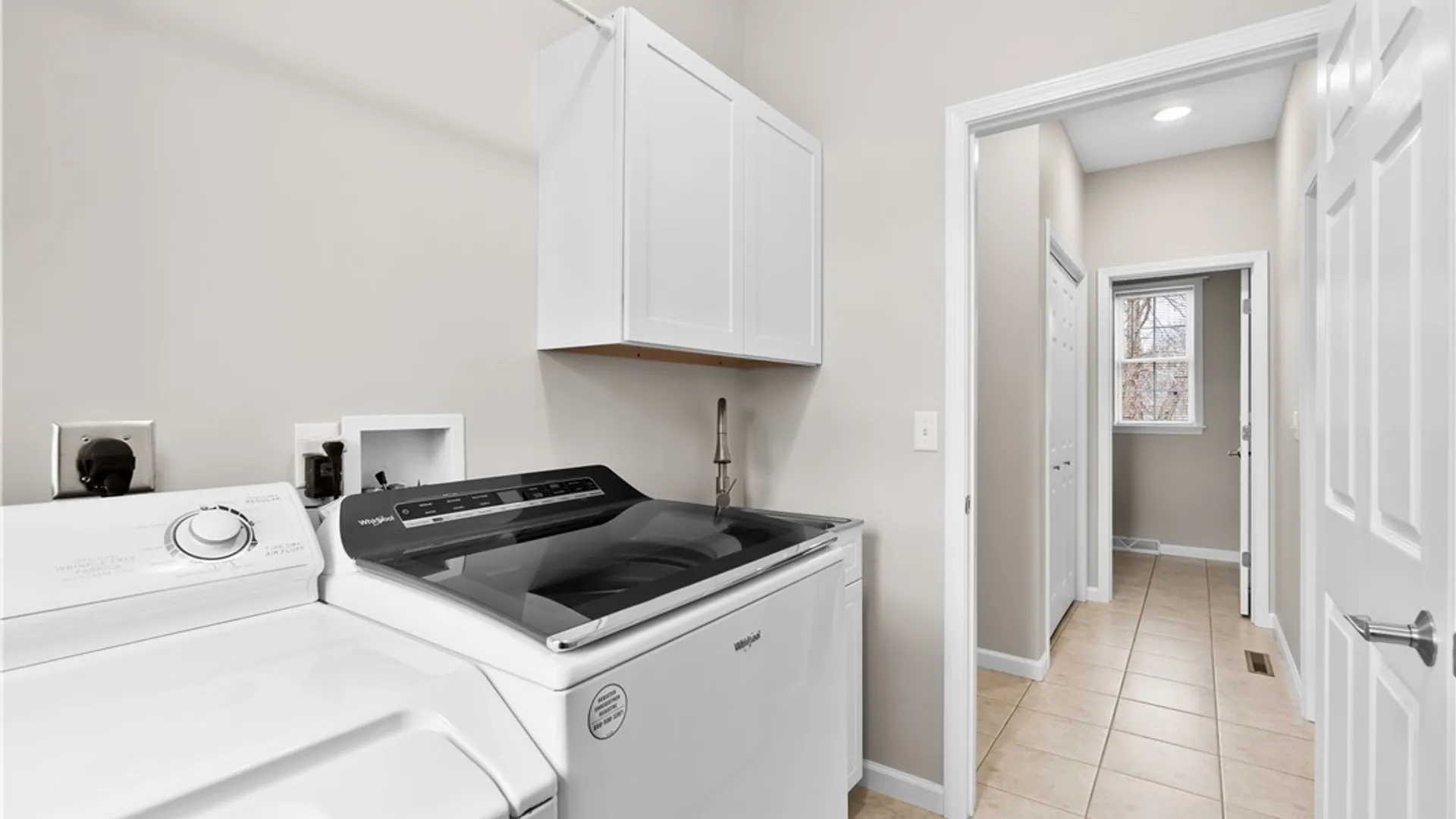 Property at 8735 Alizarin Avenue, Cicero, NY 13039 20