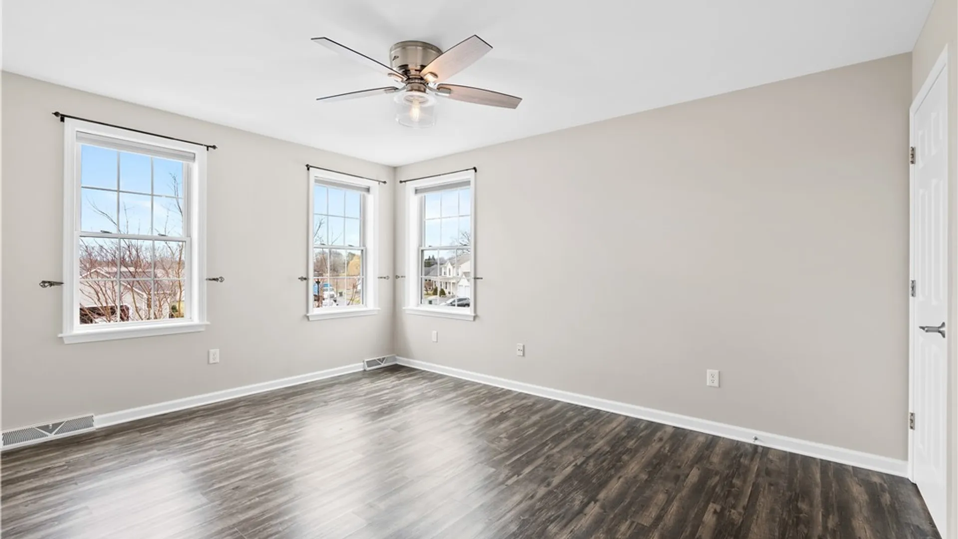 Property at 8735 Alizarin Avenue, Cicero, NY 13039 23