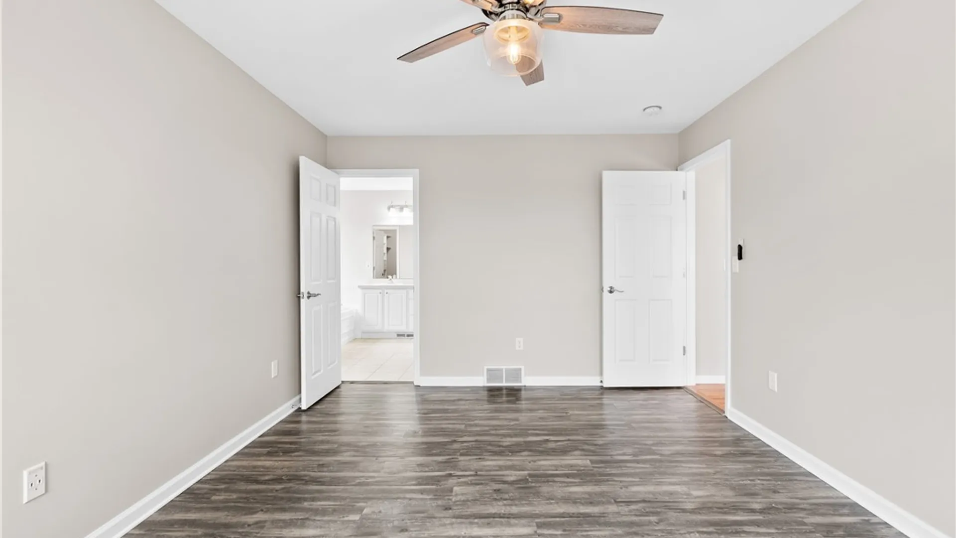 Property at 8735 Alizarin Avenue, Cicero, NY 13039 24