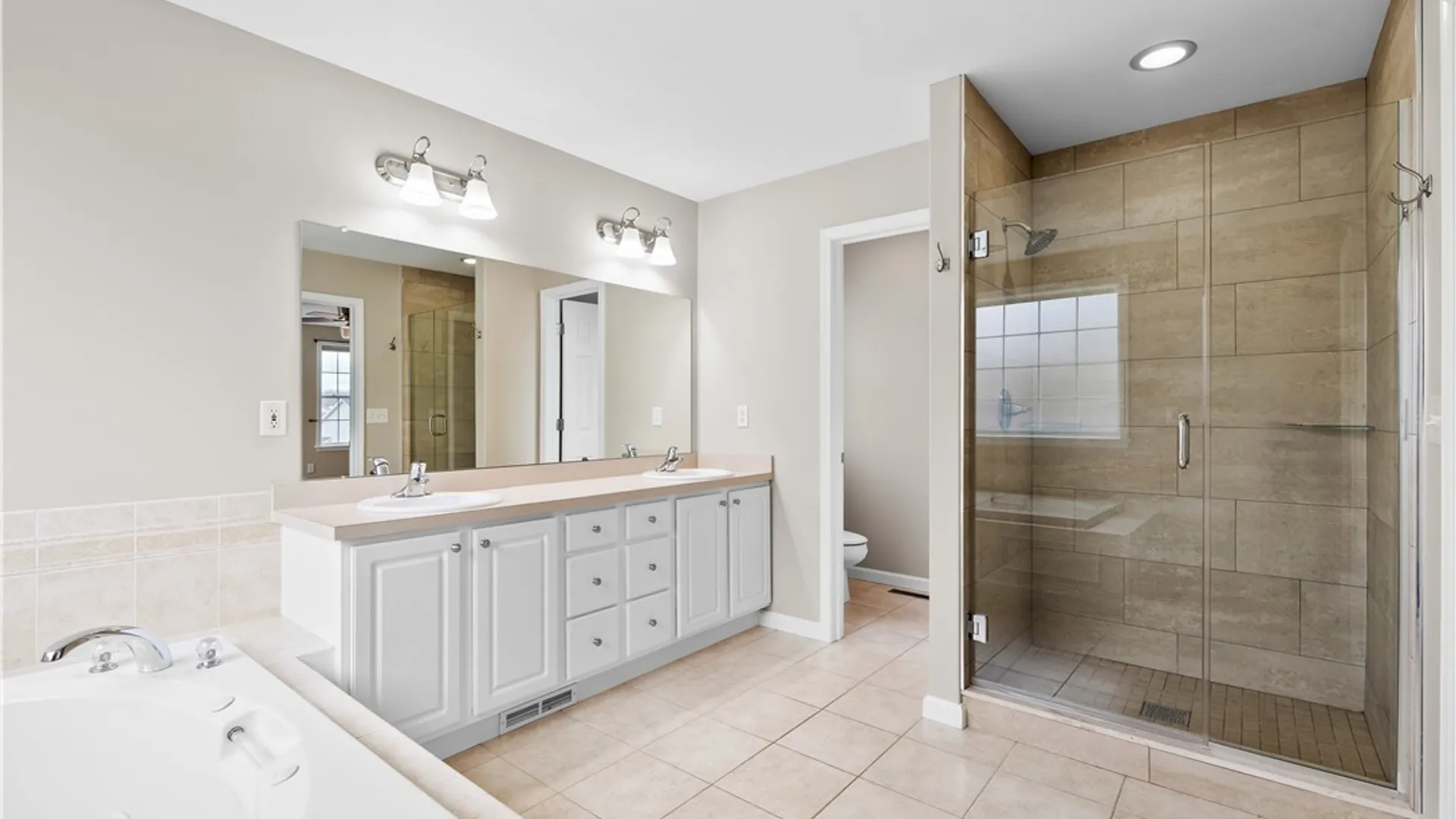 Property at 8735 Alizarin Avenue, Cicero, NY 13039 25