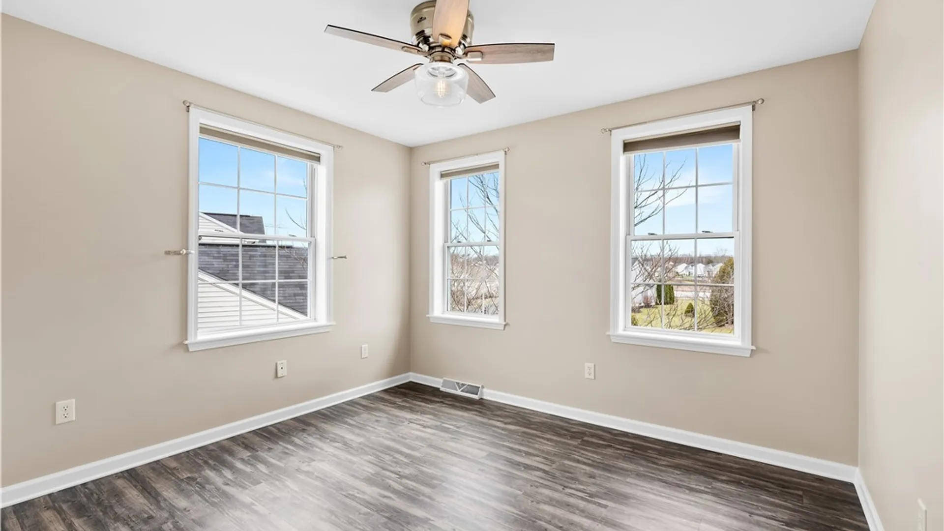 Property at 8735 Alizarin Avenue, Cicero, NY 13039 31