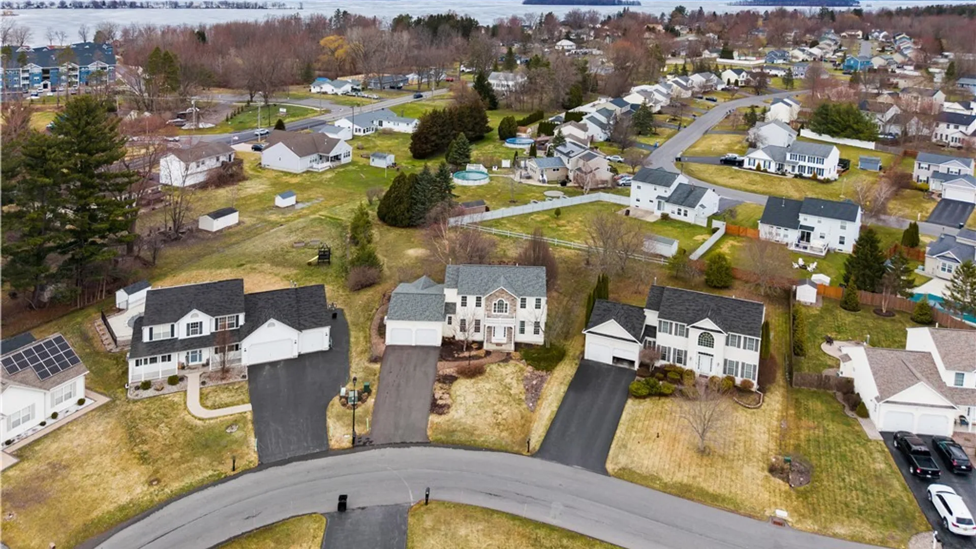 Property at 8735 Alizarin Avenue, Cicero, NY 13039 46