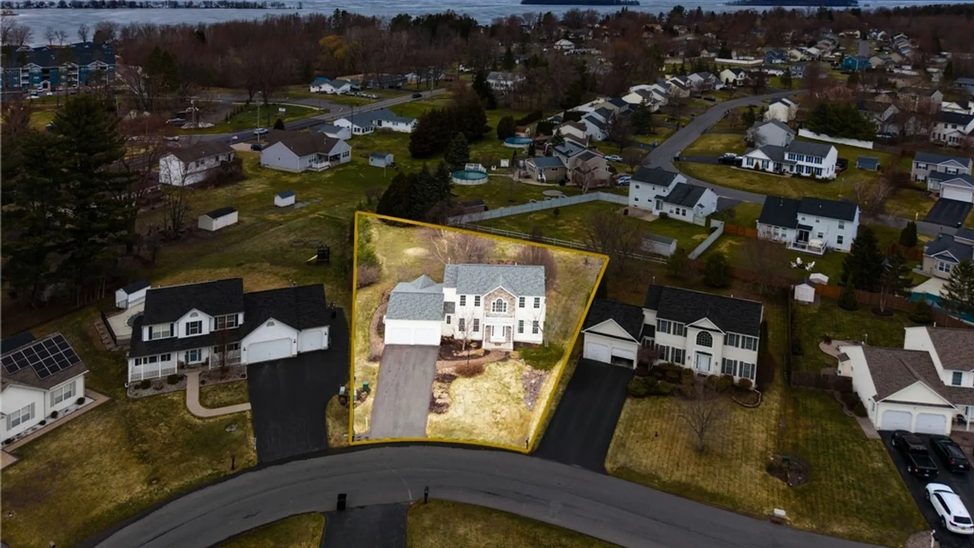 Property at 8735 Alizarin Avenue, Cicero, NY 13039 47