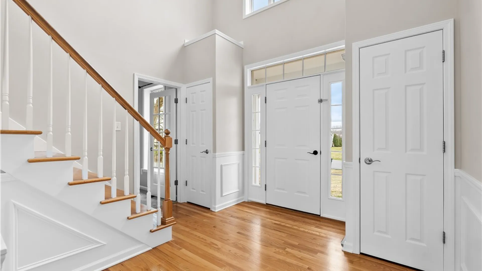 Property at 8735 Alizarin Avenue, Cicero, NY 13039 5