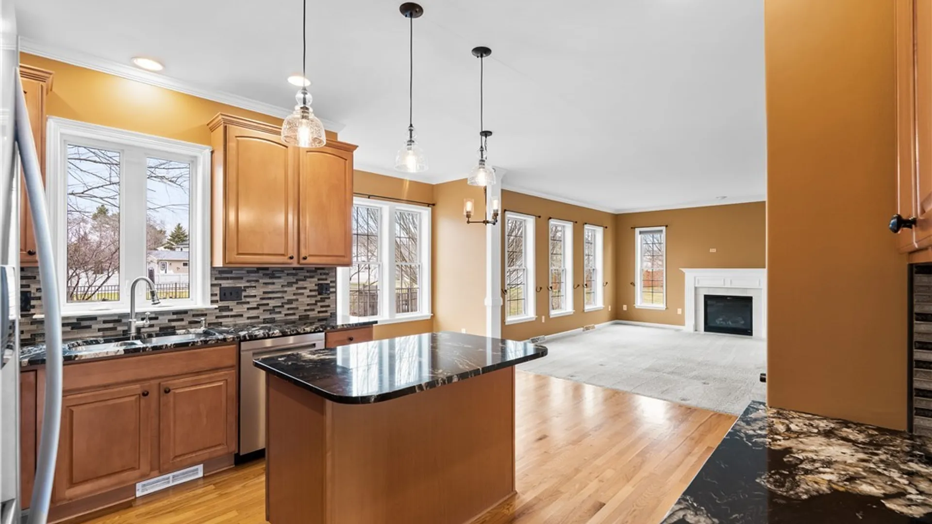 Property at 8735 Alizarin Avenue, Cicero, NY 13039 6