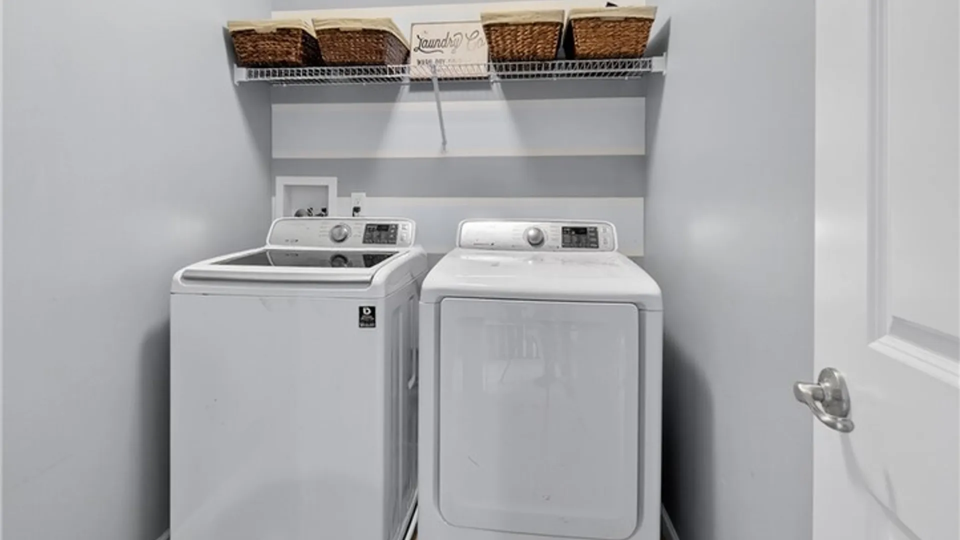 Property at 8524 Mcnamara Drive, Clay, NY 13041 25