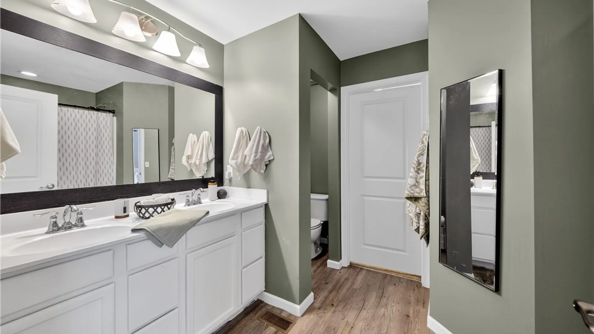 Property at 8524 Mcnamara Drive, Clay, NY 13041 35