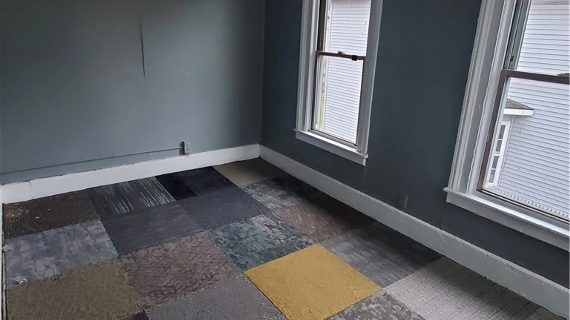 Property at 102 Jefferson Avenue, Rochester, NY 14611 14