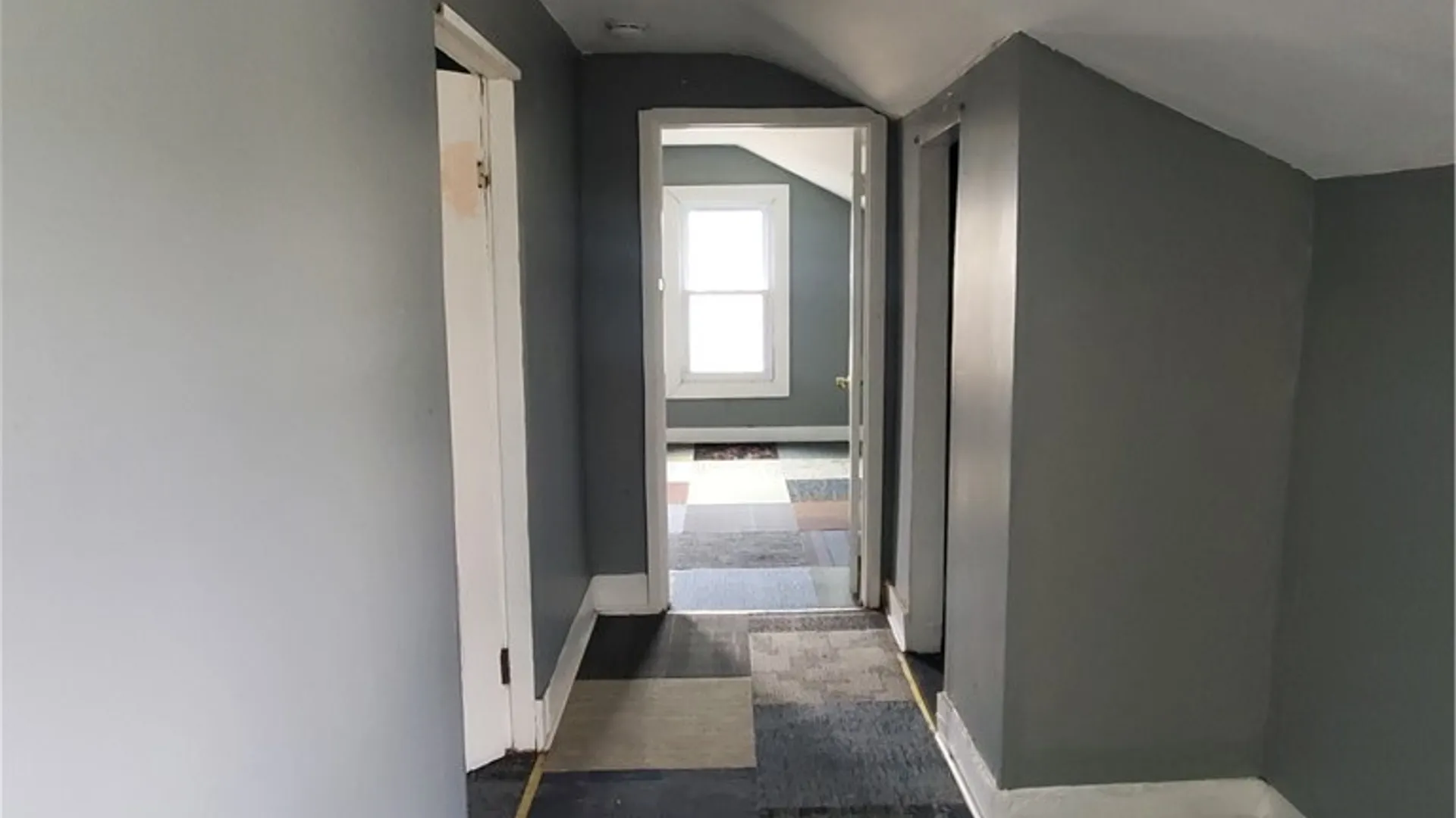 Property at 102 Jefferson Avenue, Rochester, NY 14611 15