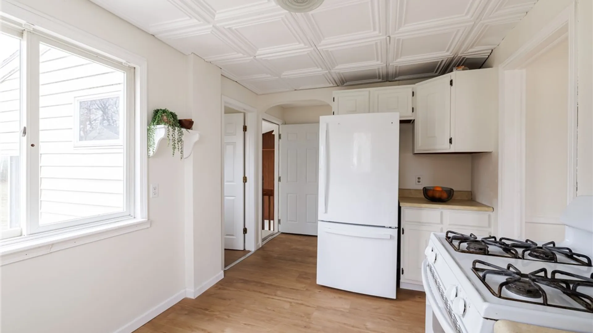 Property at 190 Lattimore Road, Rochester, NY 14620 17