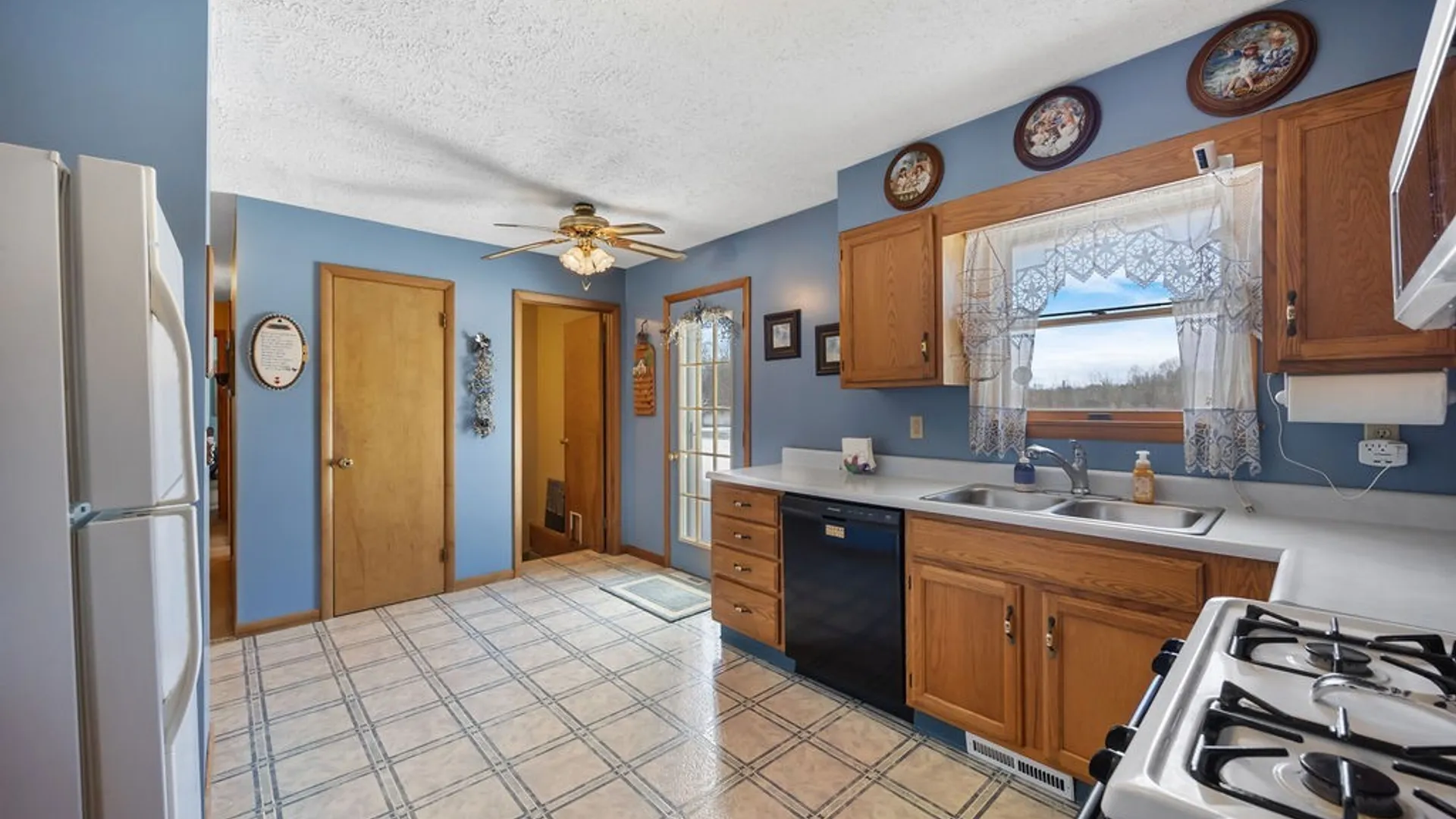 Property at 3263 Pine Ridge Road, Lenox, NY 13032 11