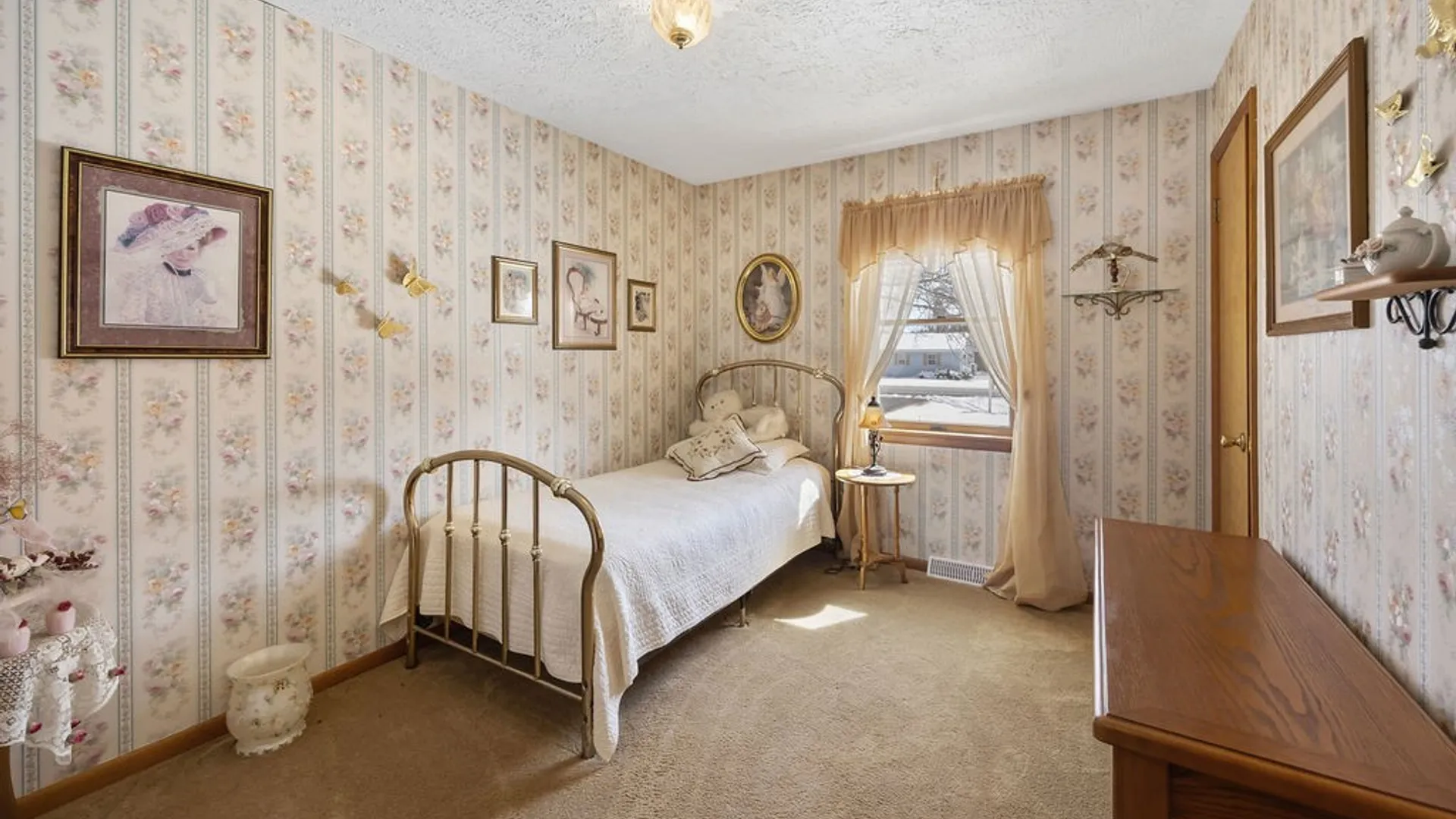 Property at 3263 Pine Ridge Road, Lenox, NY 13032 16