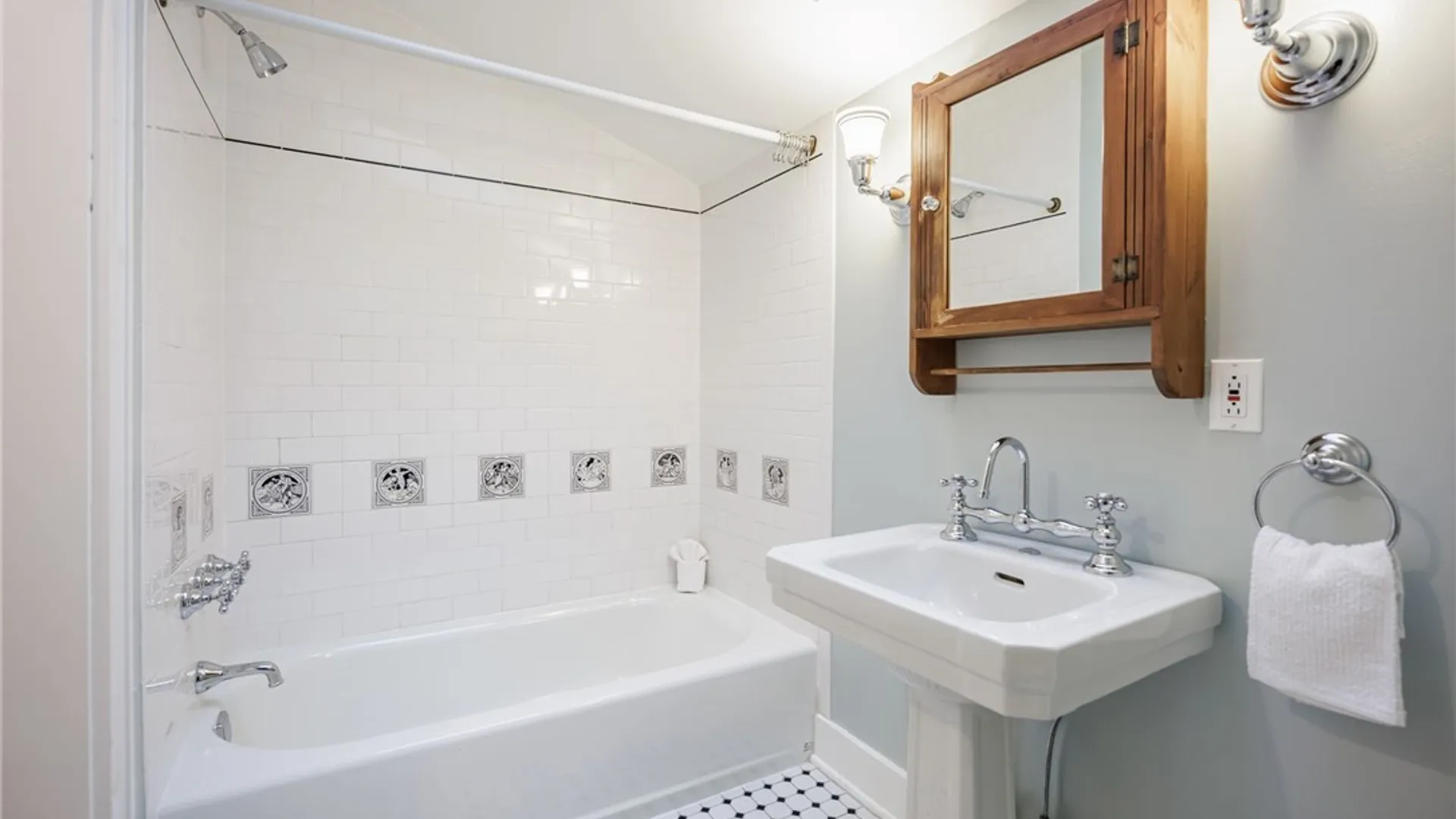 Property at 275 Yarmouth Road, Rochester, NY 14610 31