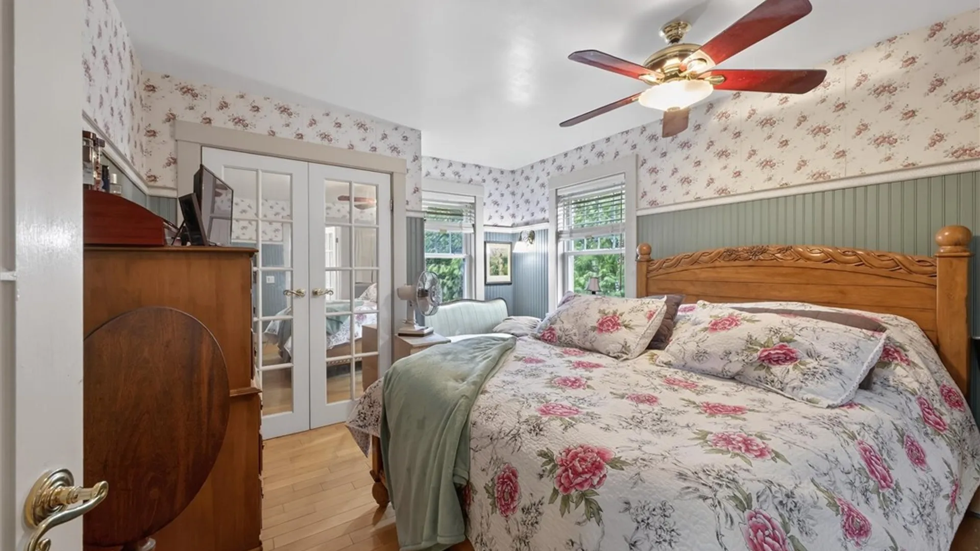 Property at 96 Thomas Avenue, Irondequoit, NY 14617 17