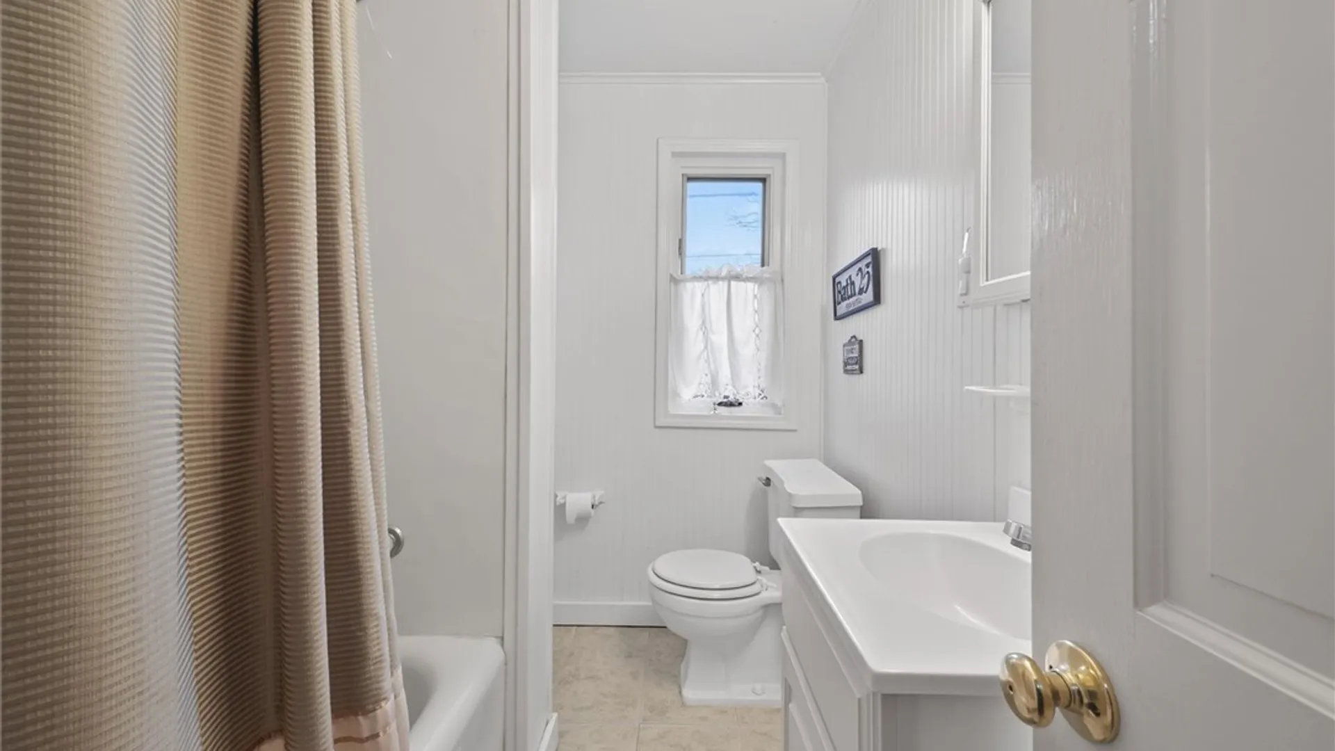 Property at 96 Thomas Avenue, Irondequoit, NY 14617 22