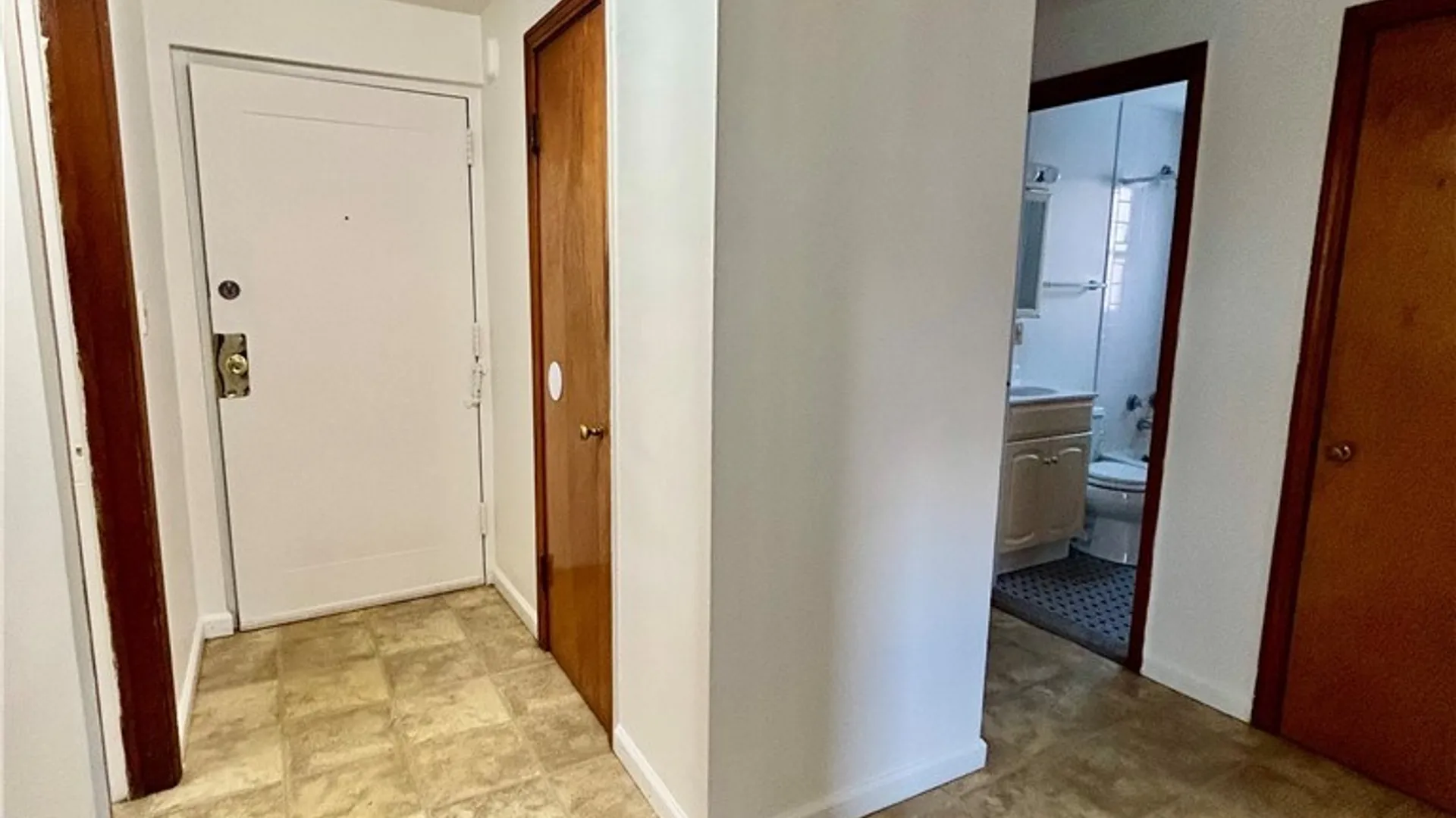 Property at 12 Latona Court, Buffalo, NY 14220 2