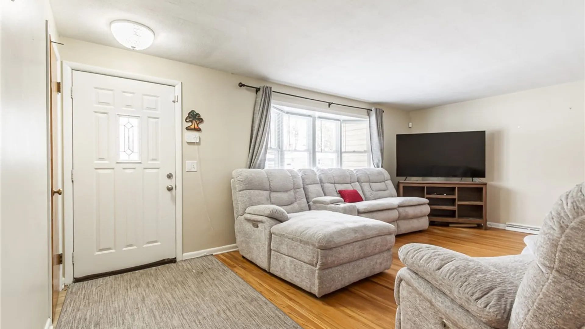 Property at 210 Sunnyside Drive, Brighton, NY 14623 4