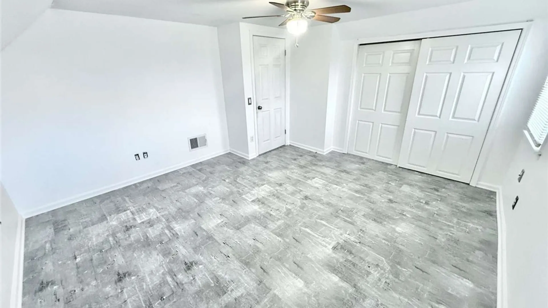 Property at 4961 Creek Rd Extension, Lewiston, NY 14092 15