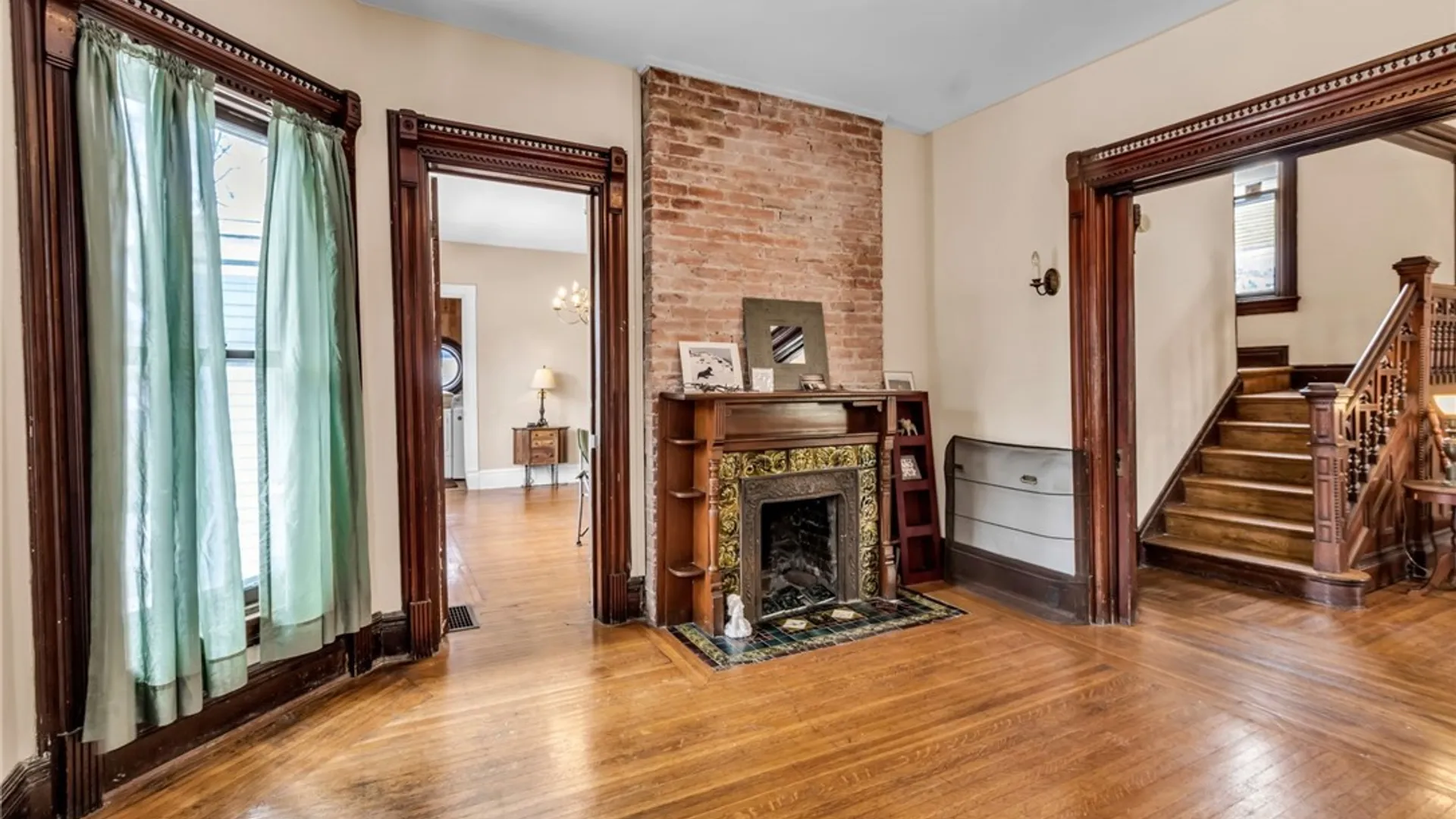 Property at 484 Richmond Avenue, Buffalo, NY 14222 10