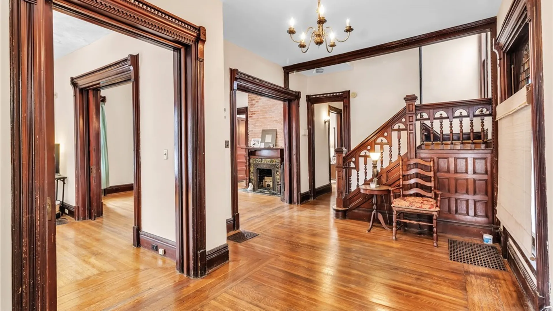 Property at 484 Richmond Avenue, Buffalo, NY 14222 4