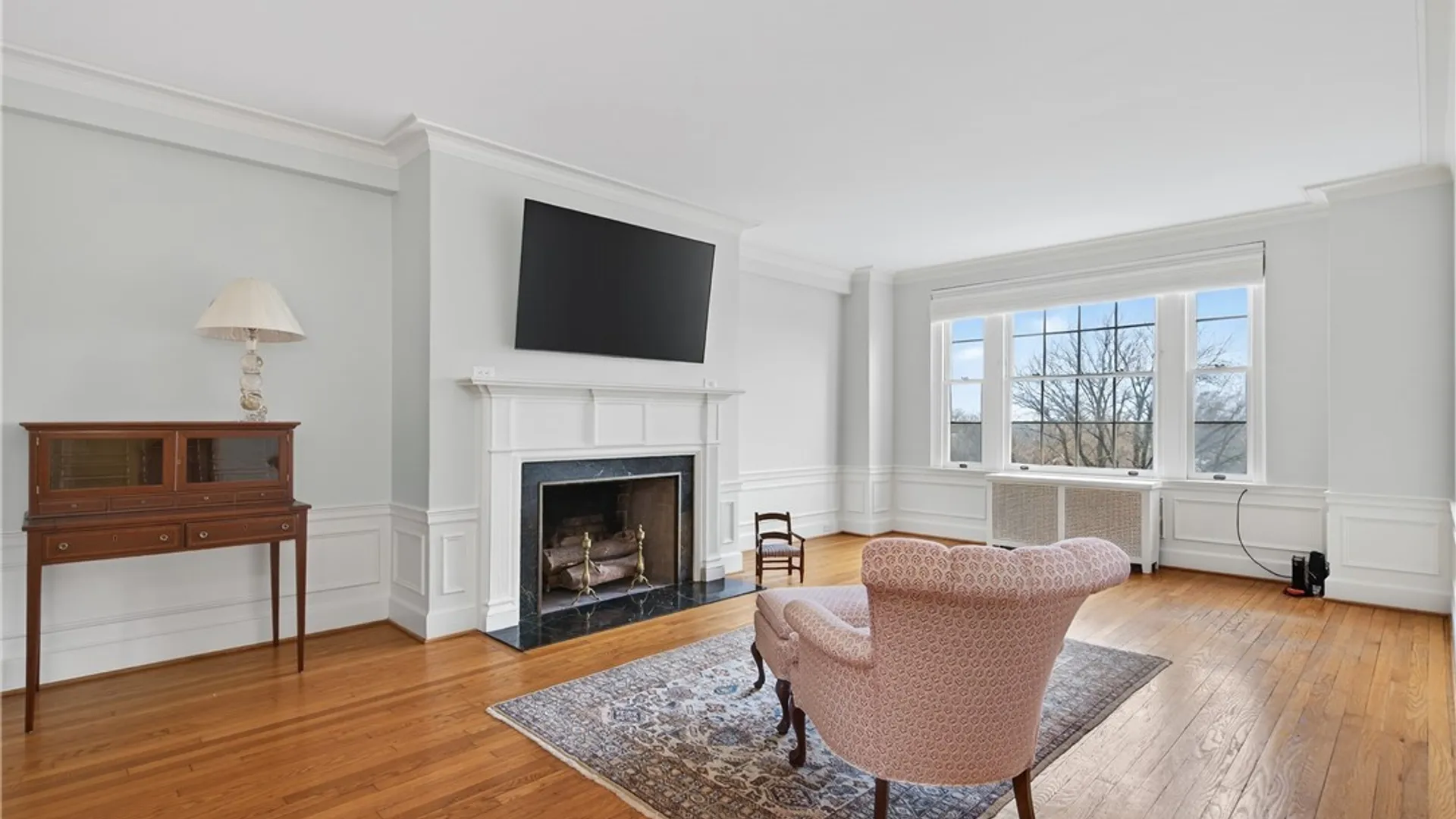 Property at 33 Gates Circle, Buffalo, NY 14209 17