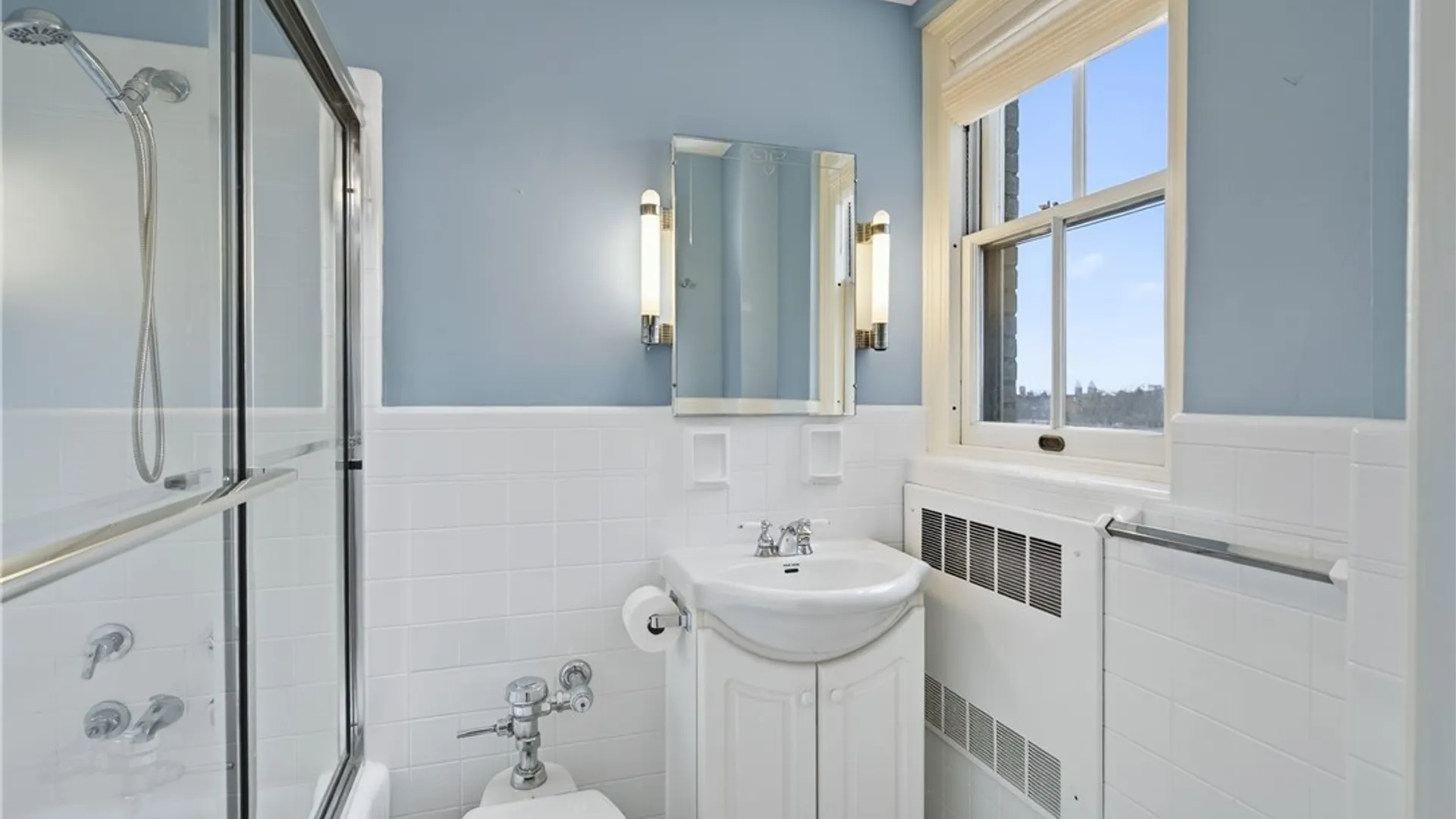 Property at 33 Gates Circle, Buffalo, NY 14209 30