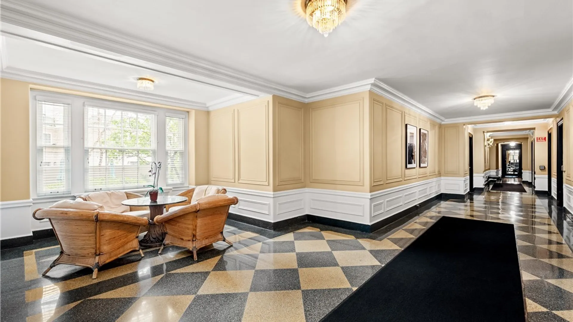 Property at 33 Gates Circle, Buffalo, NY 14209 4