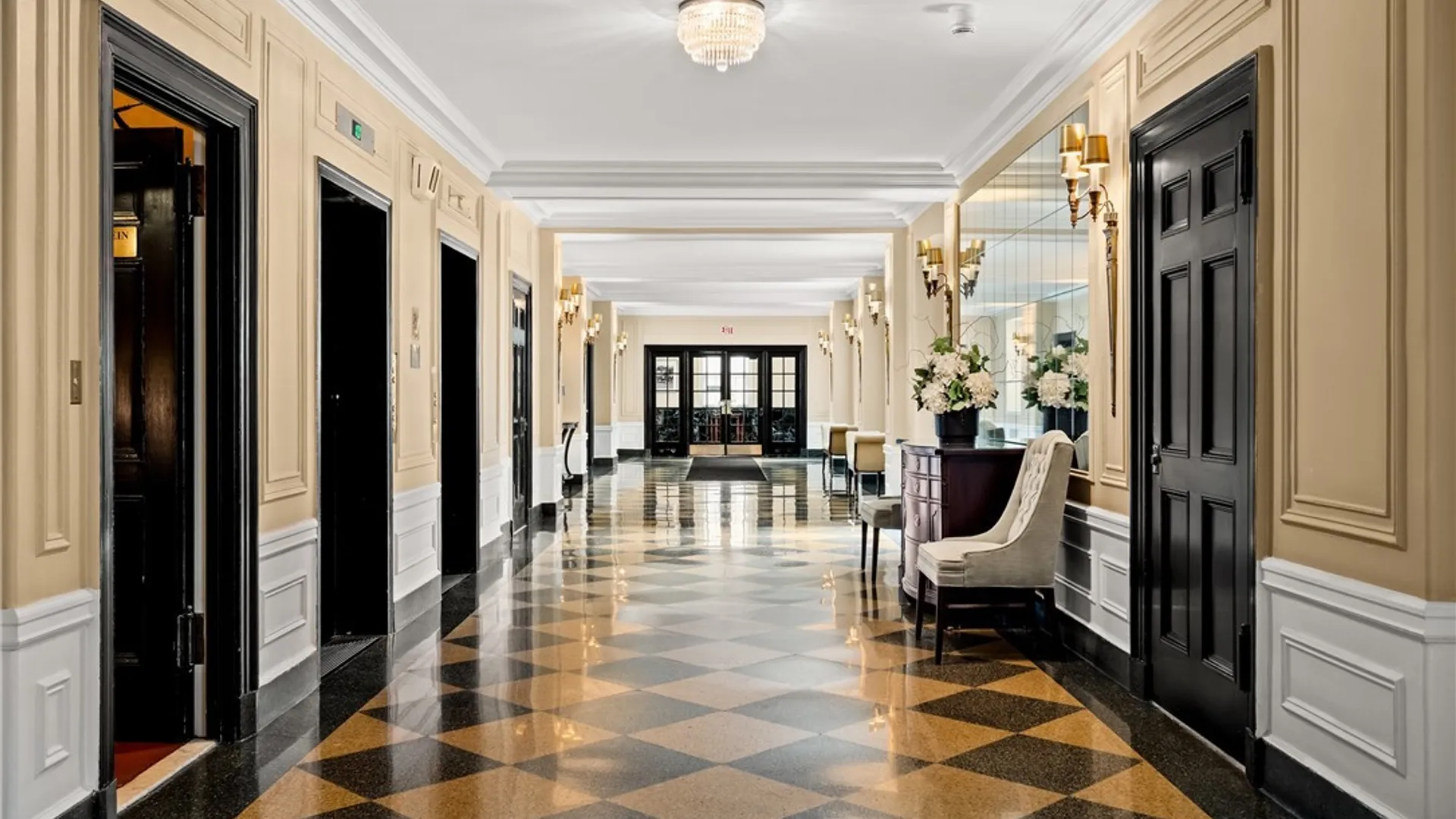 Property at 33 Gates Circle, Buffalo, NY 14209 5