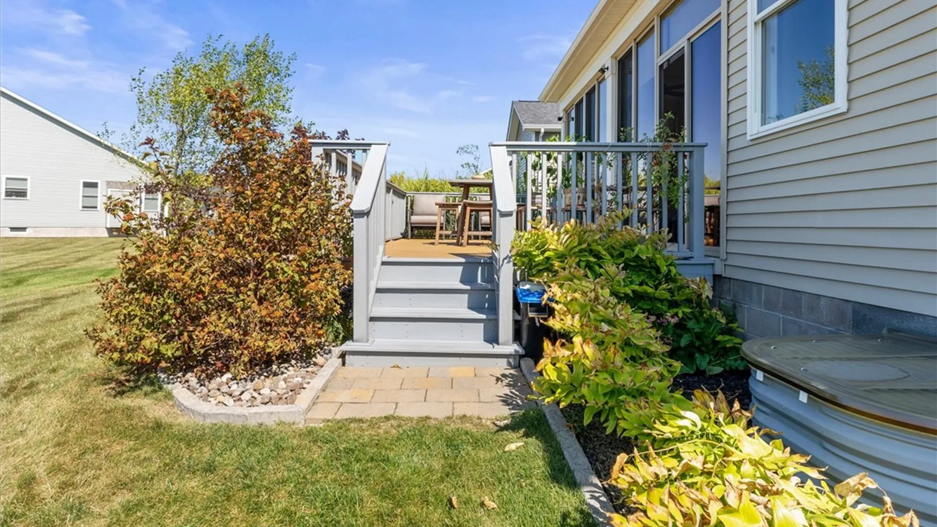 Property at 14 Thompson Lane, Canandaigua City, NY 14424 34